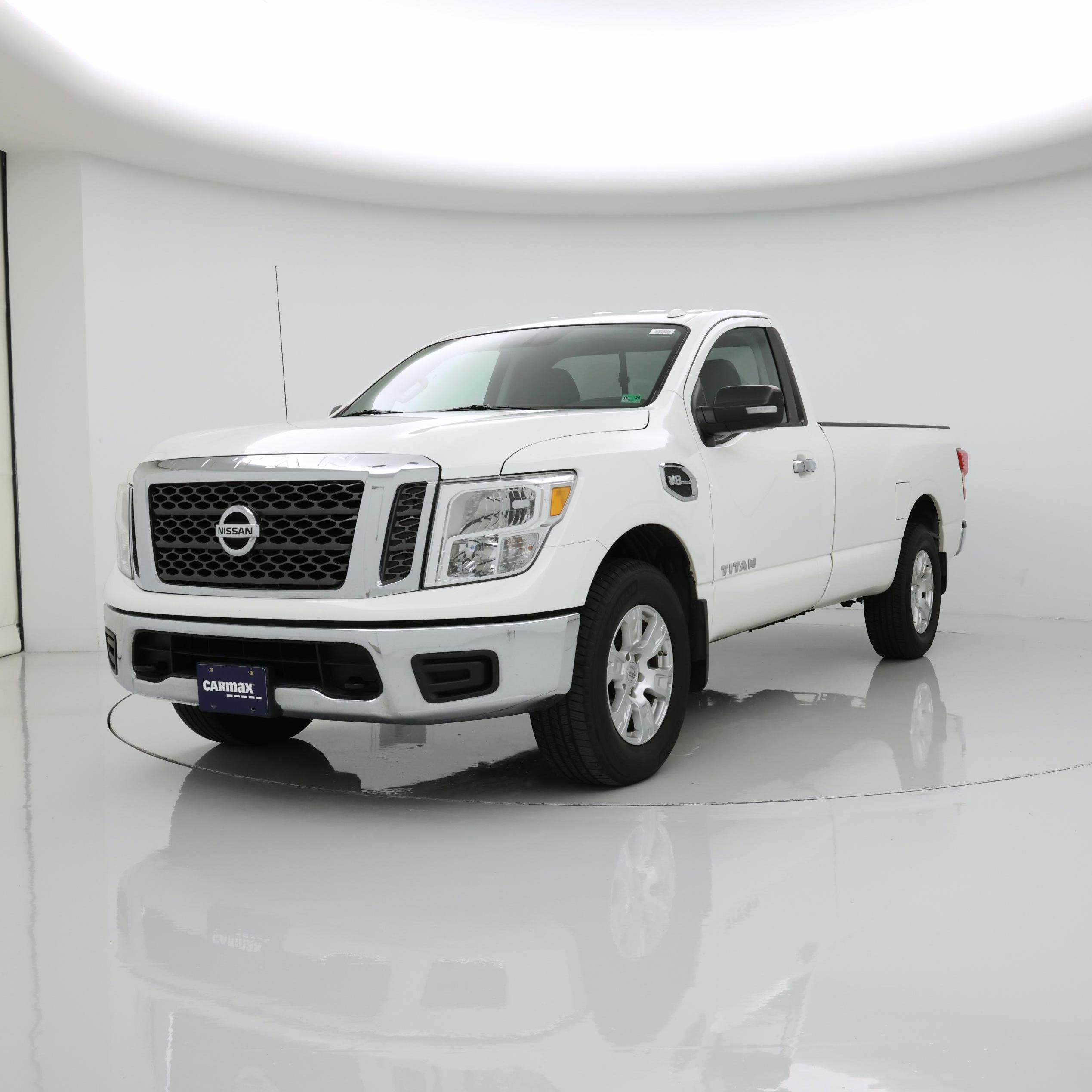 Thumbnail: 2017 Nissan Titan - 4