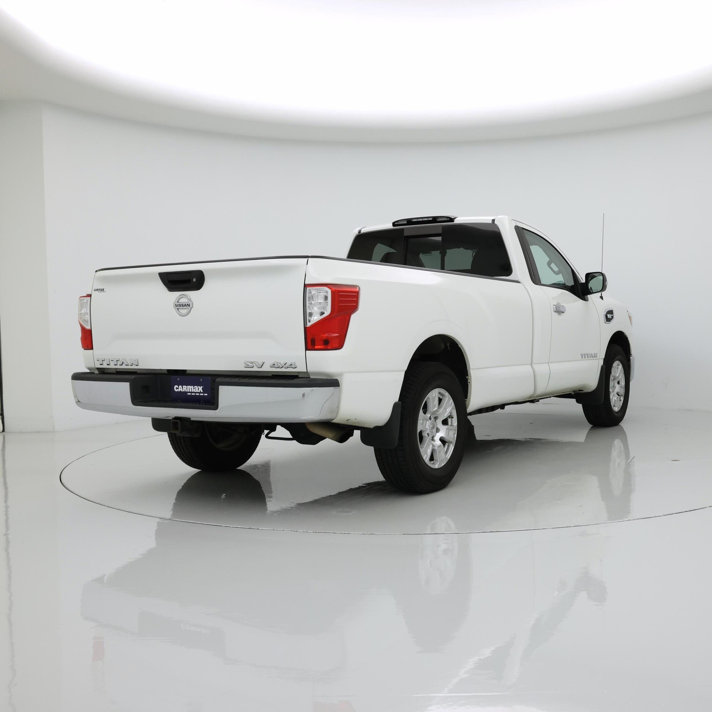 Thumbnail: 2017 Nissan Titan - 8