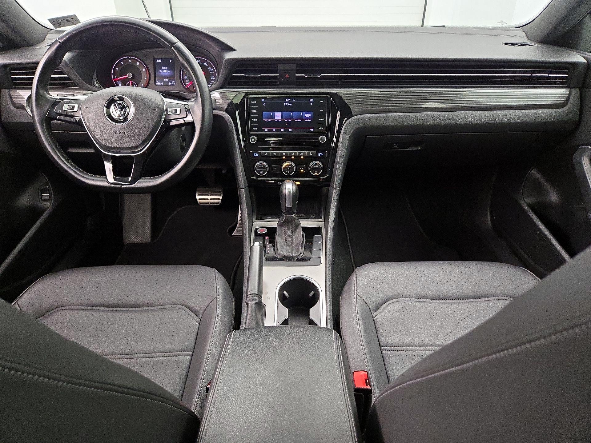 Thumbnail: 2022 Volkswagen Passat - 9