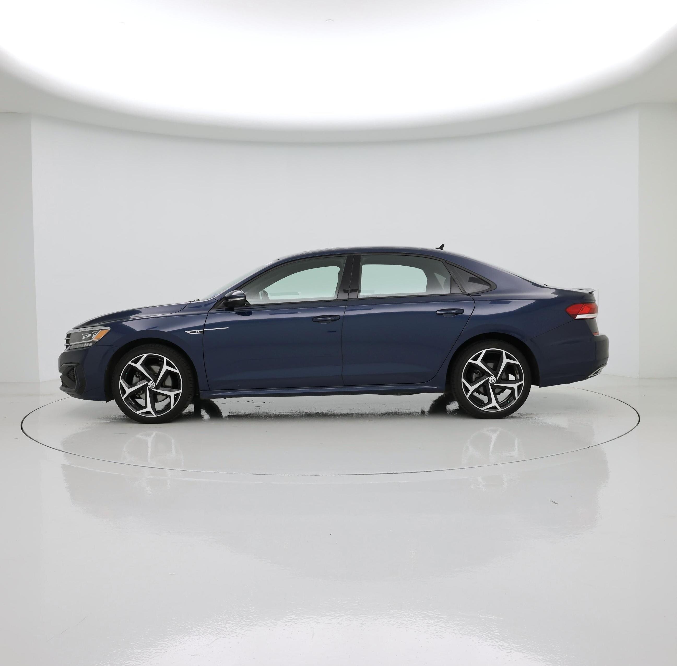 Thumbnail: 2022 Volkswagen Passat - 3