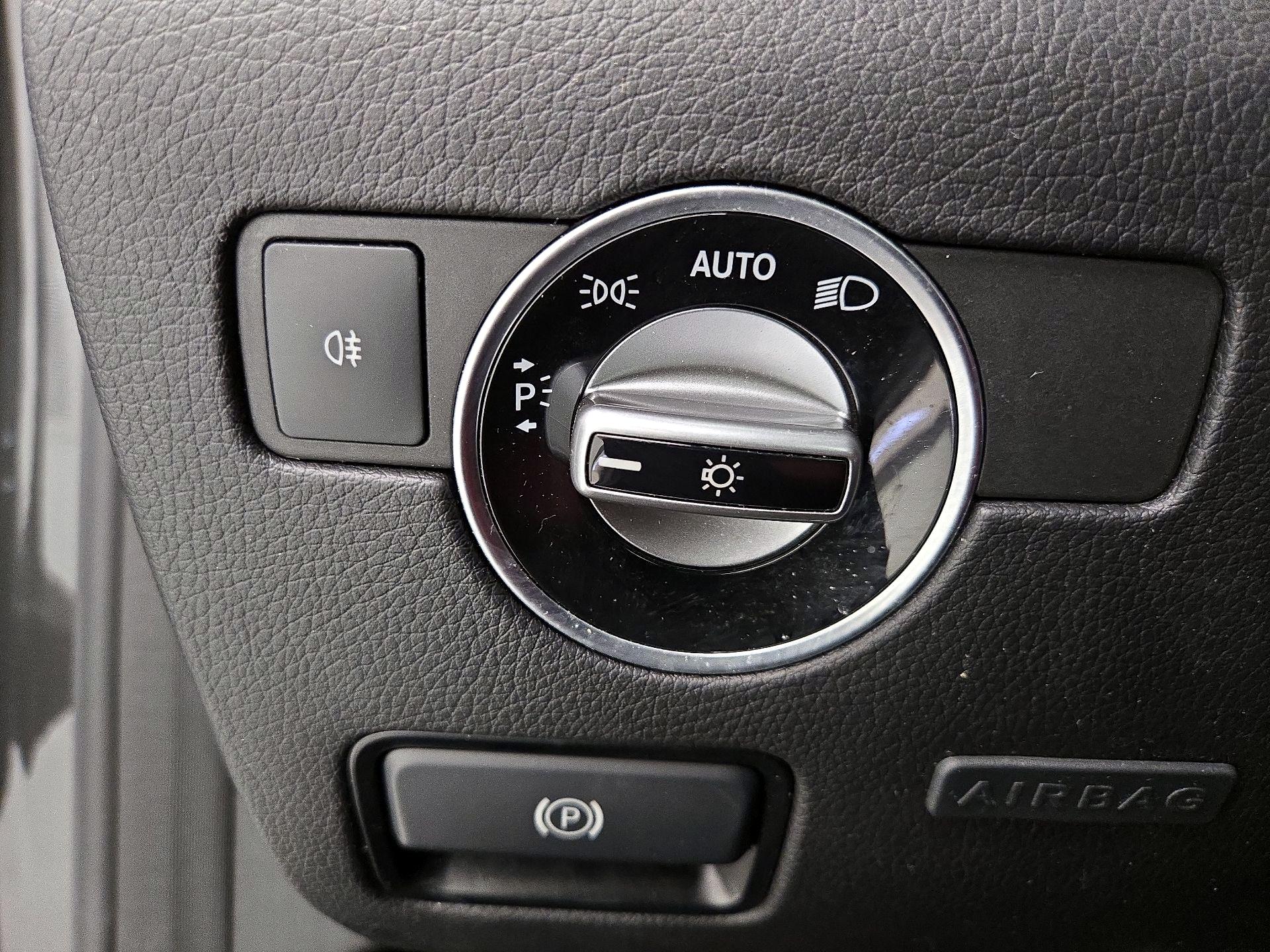 Thumbnail: 2019 Mercedes-Benz SL-Class - 13