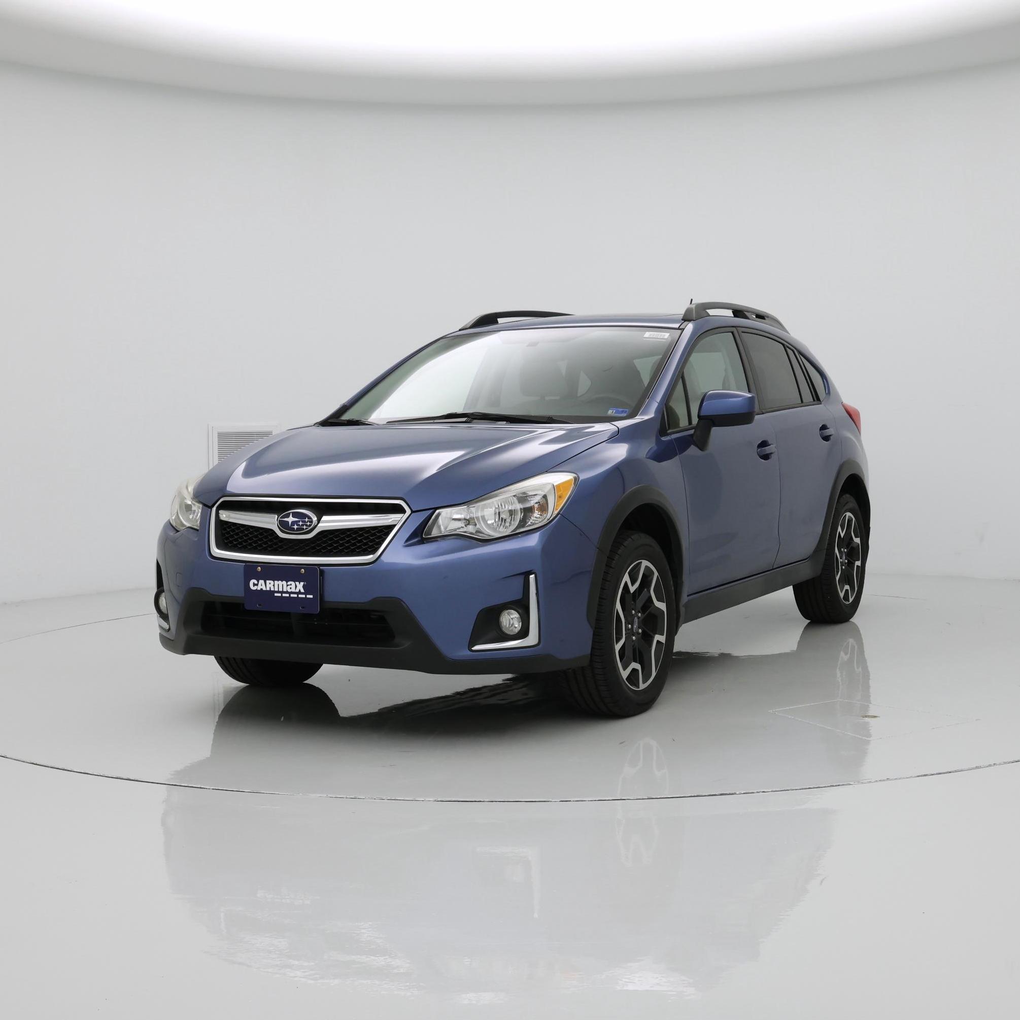 Thumbnail: 2017 Subaru Crosstrek - 4