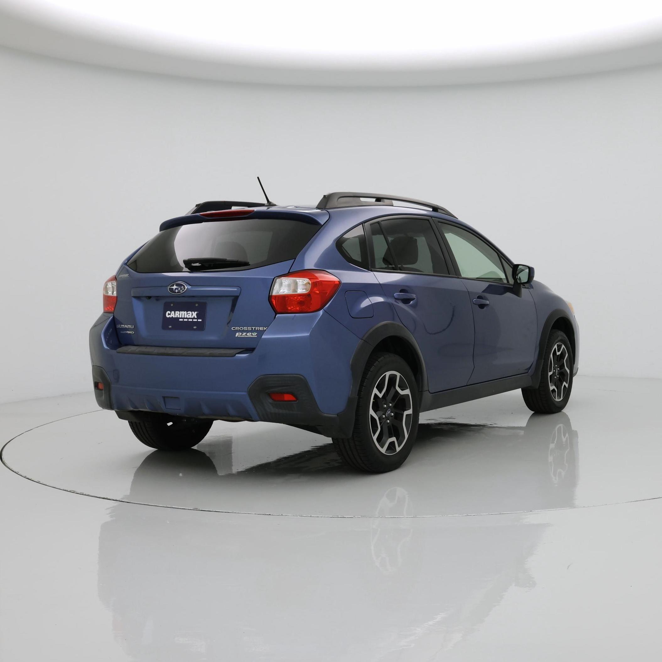 Thumbnail: 2017 Subaru Crosstrek - 8