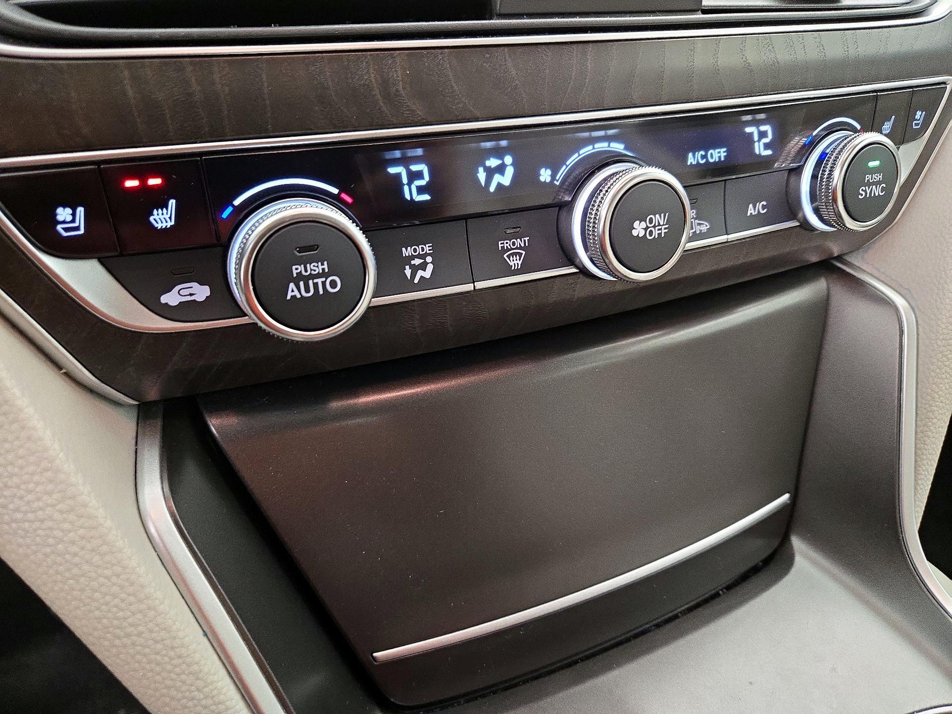 Thumbnail: 2018 Honda Accord - 17