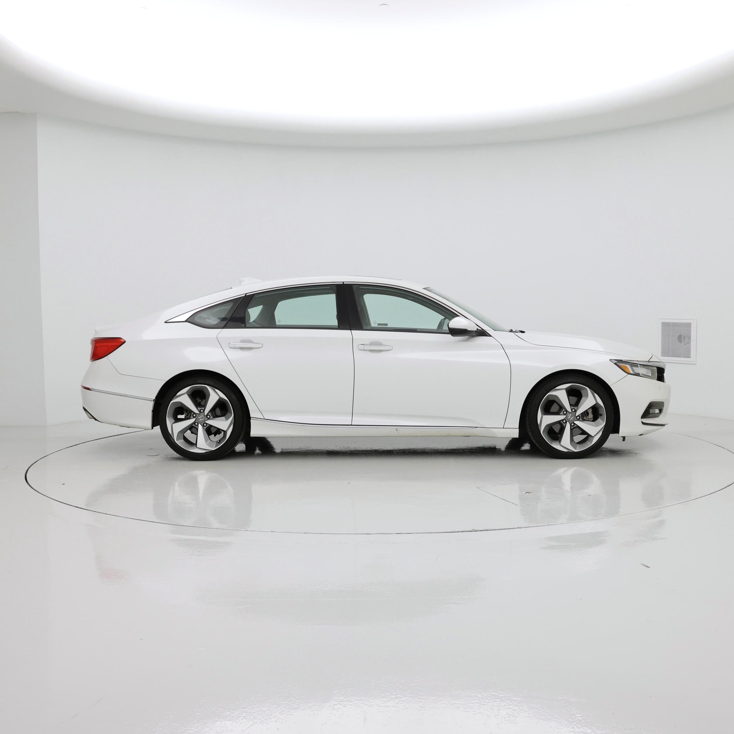 Thumbnail: 2018 Honda Accord - 7