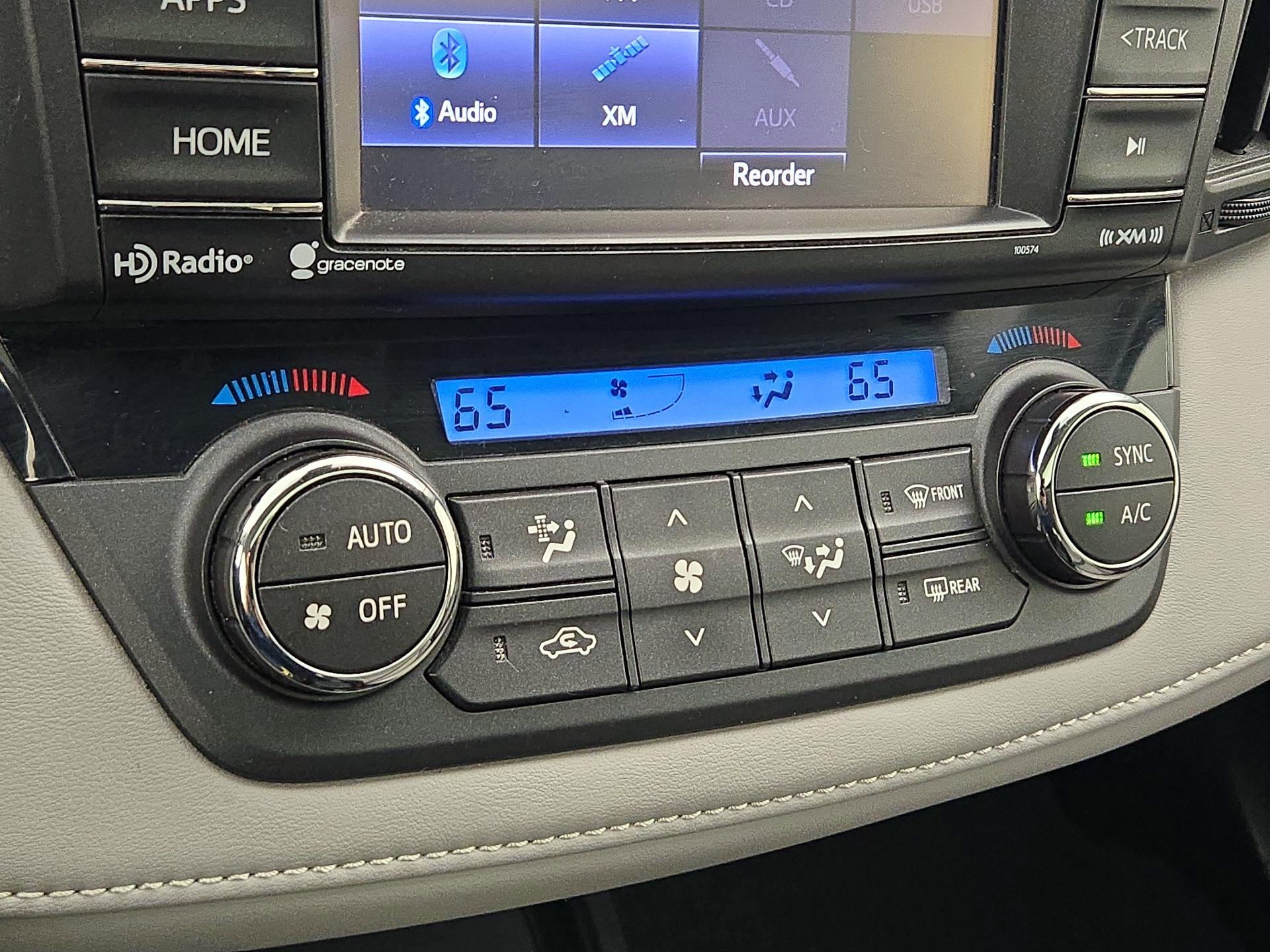 Thumbnail: 2018 Toyota RAV4 - 16