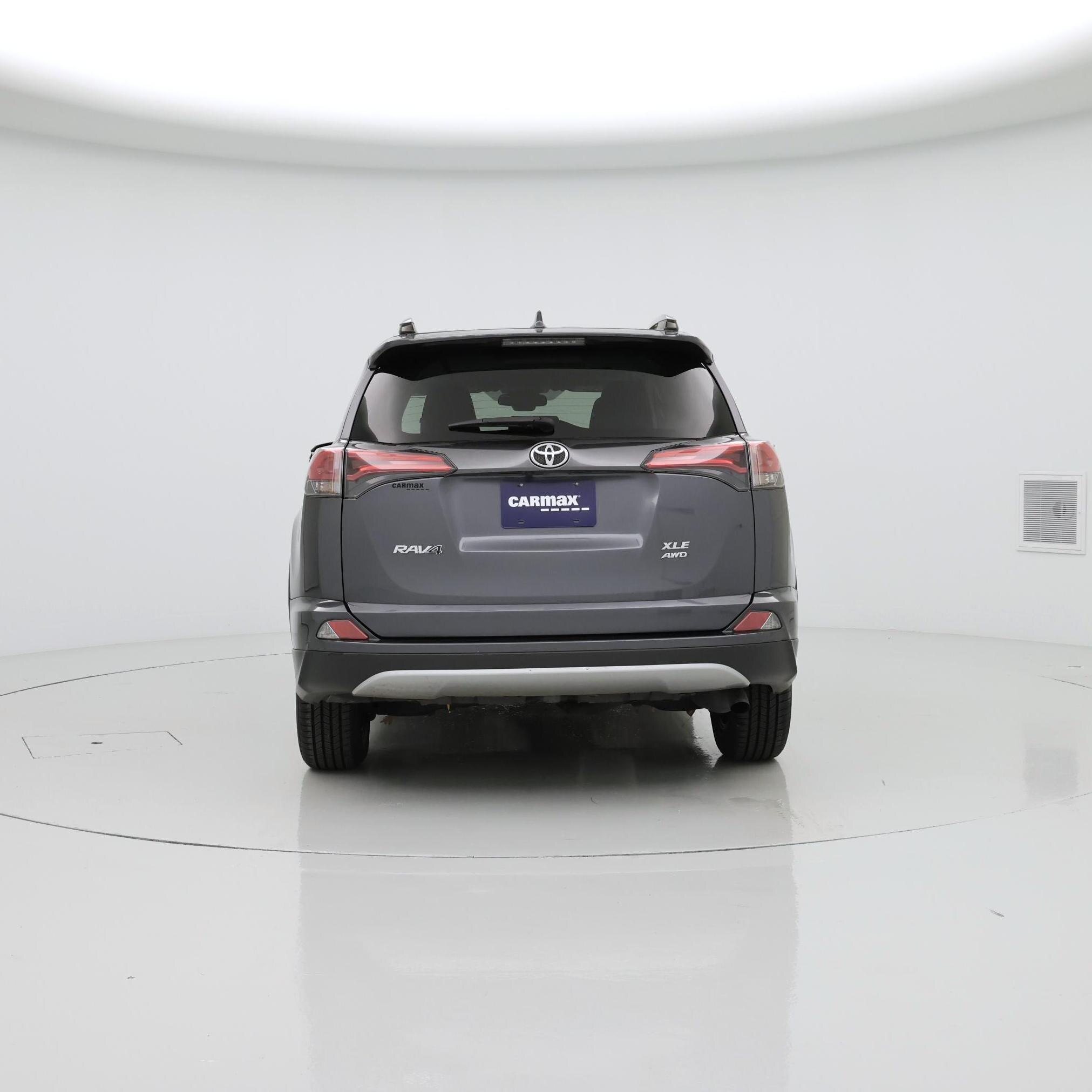 Thumbnail: 2018 Toyota RAV4 - 6