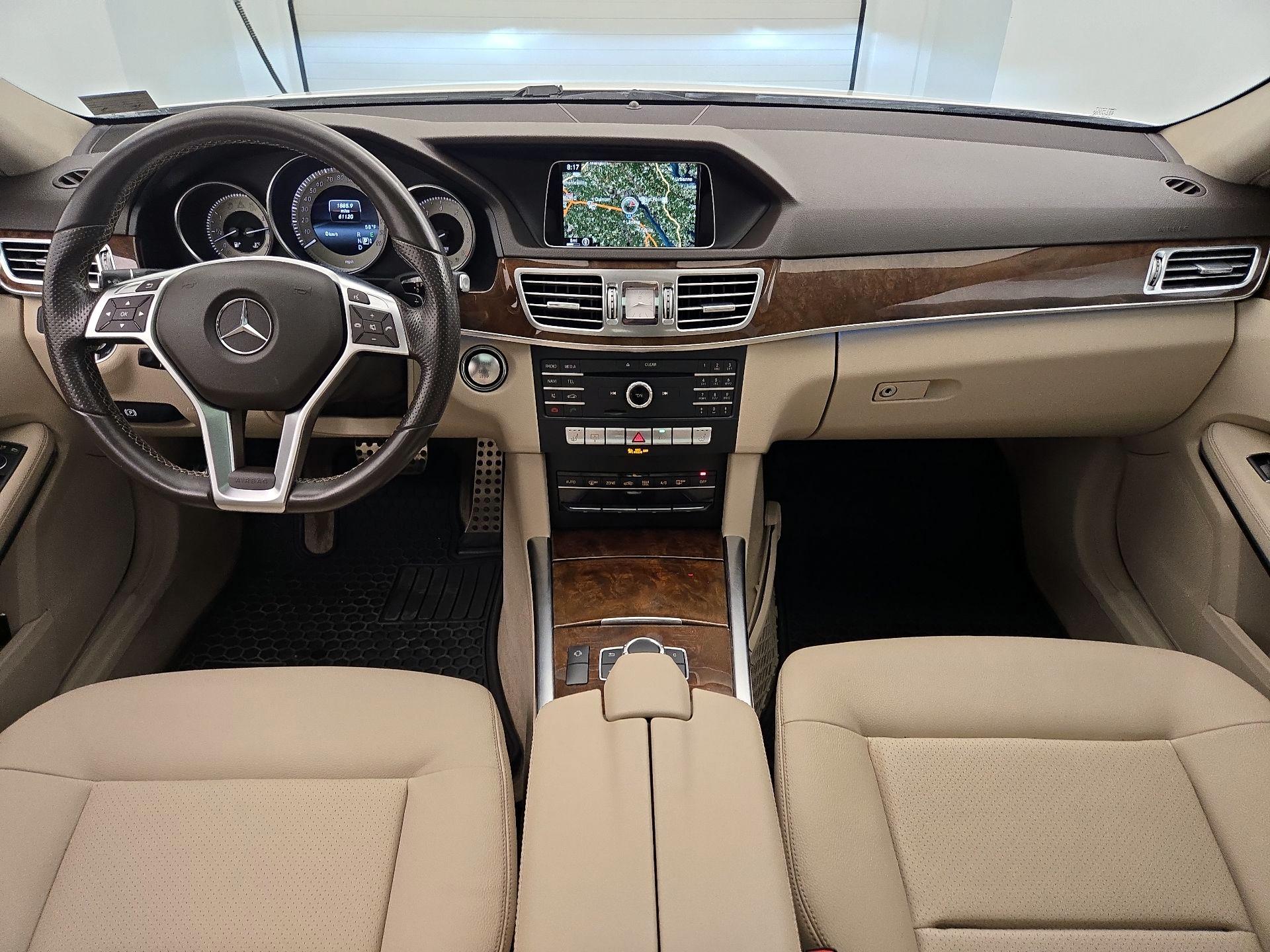 Thumbnail: 2016 Mercedes-Benz E-Class - 9