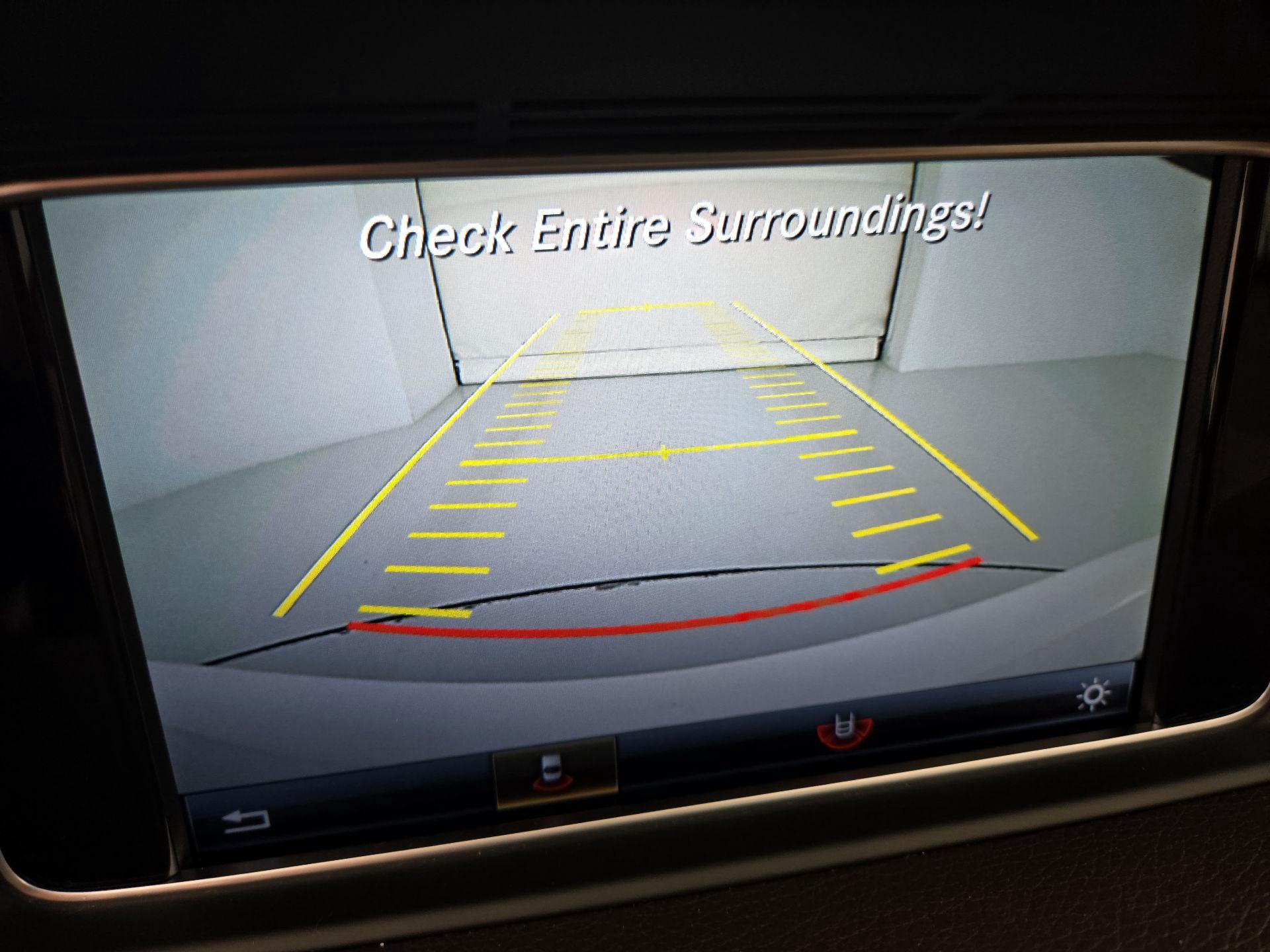 Thumbnail: 2016 Mercedes-Benz E-Class - 15