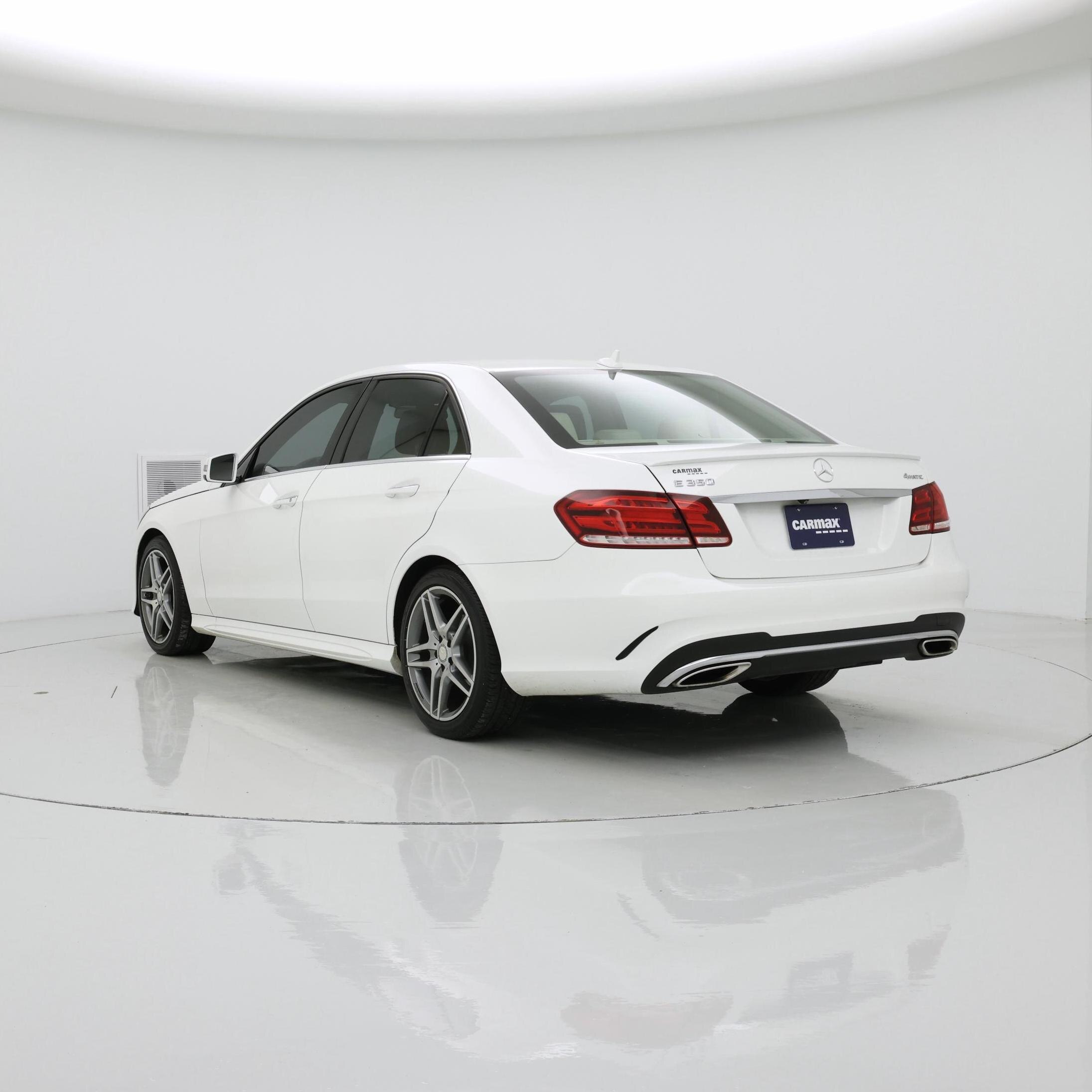 Thumbnail: 2016 Mercedes-Benz E-Class - 2