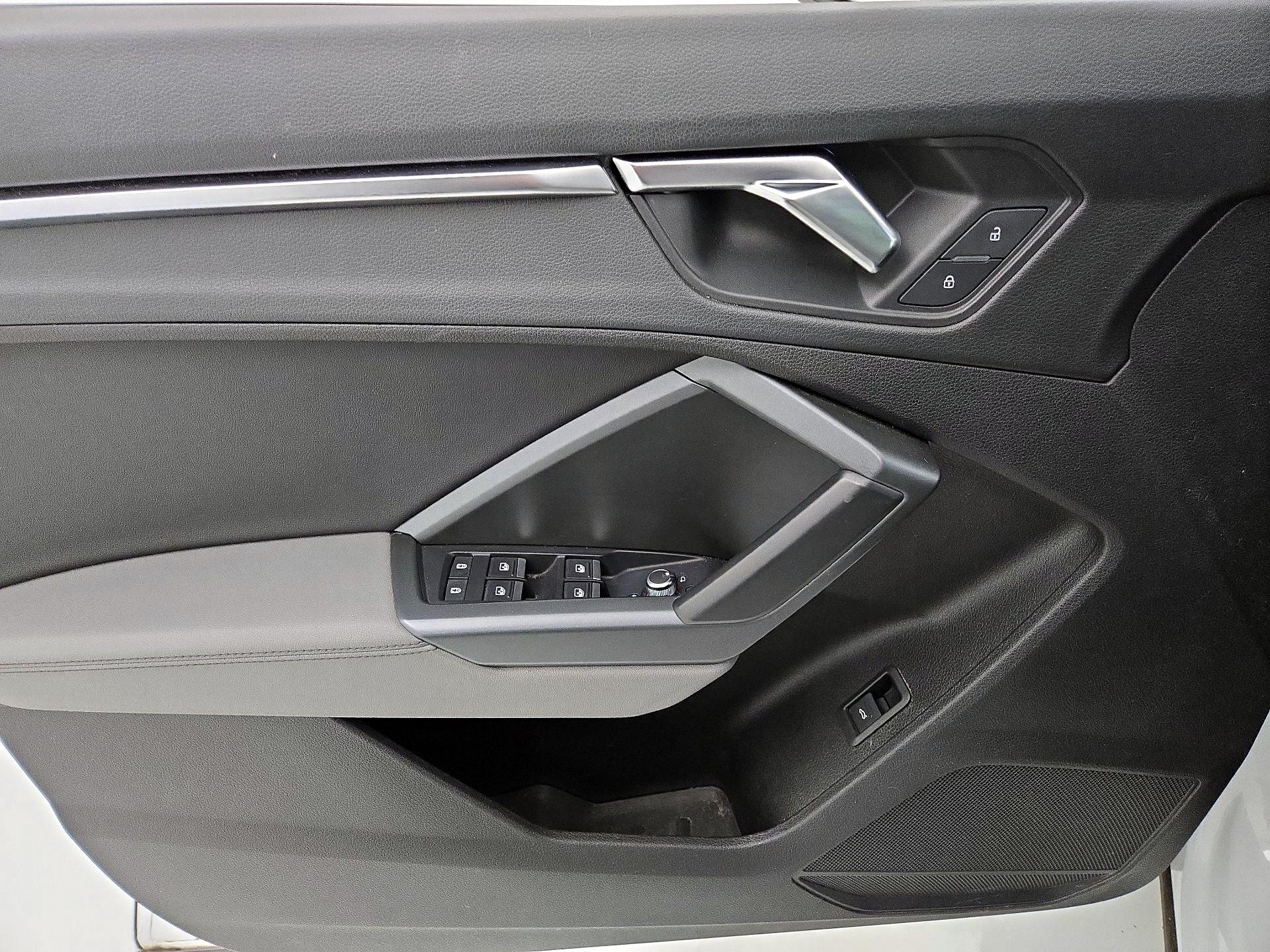 Thumbnail: 2020 Audi Q3 - 12