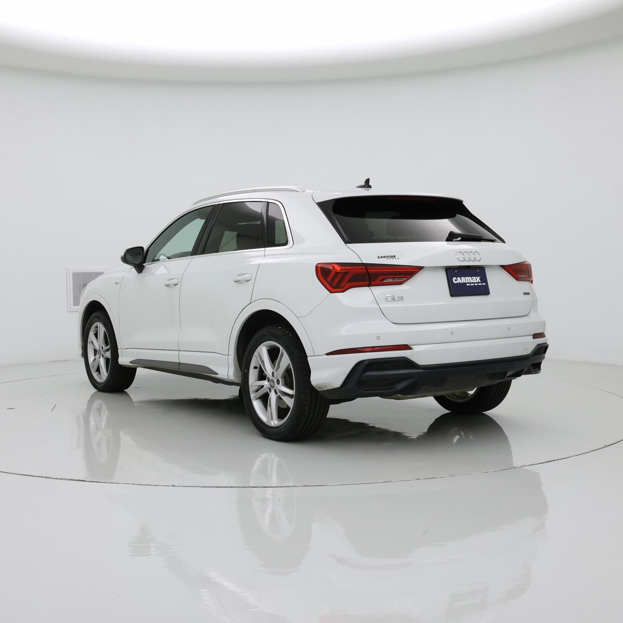Thumbnail: 2020 Audi Q3 - 2