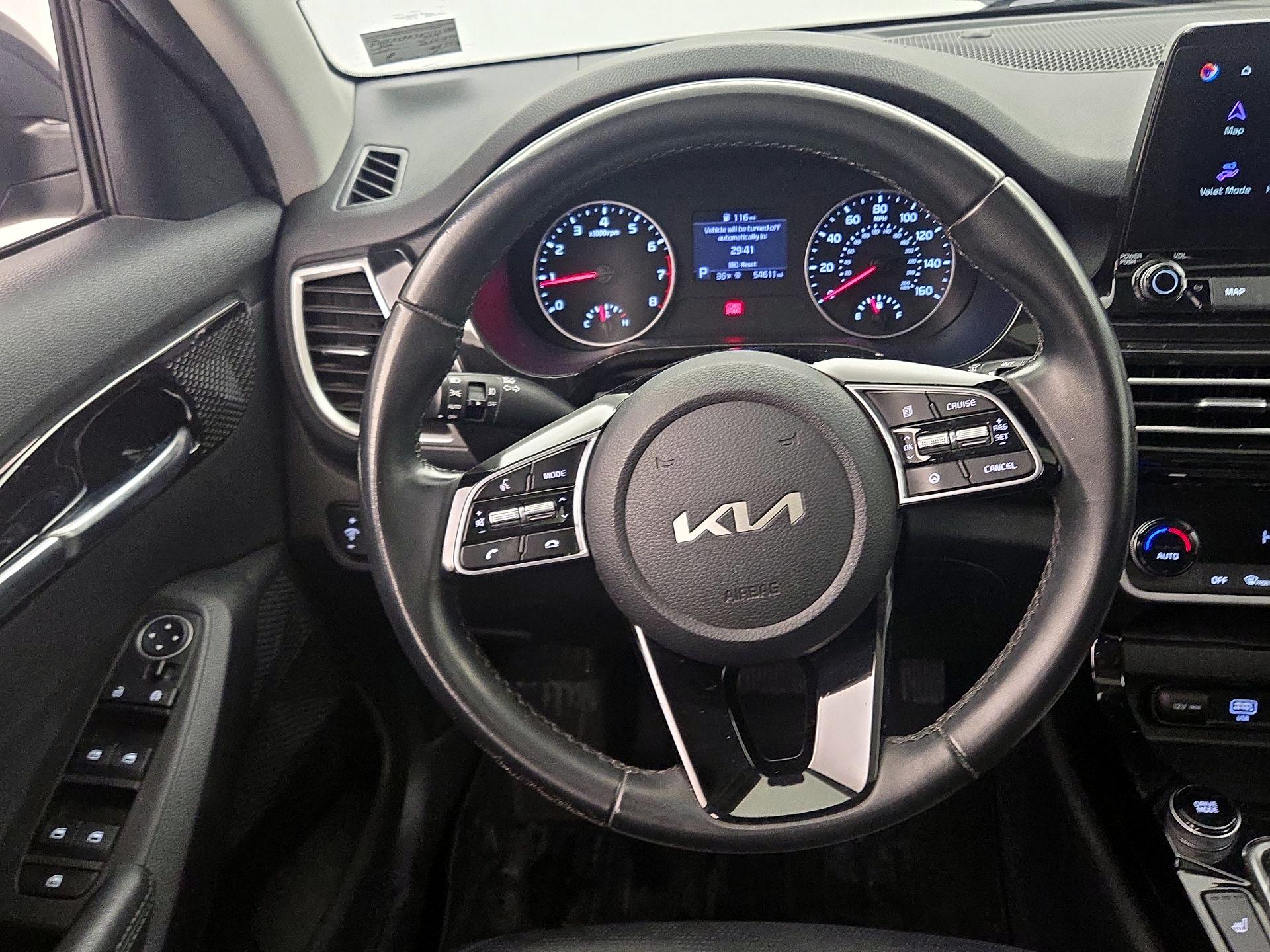 Thumbnail: 2022 Kia Seltos - 10