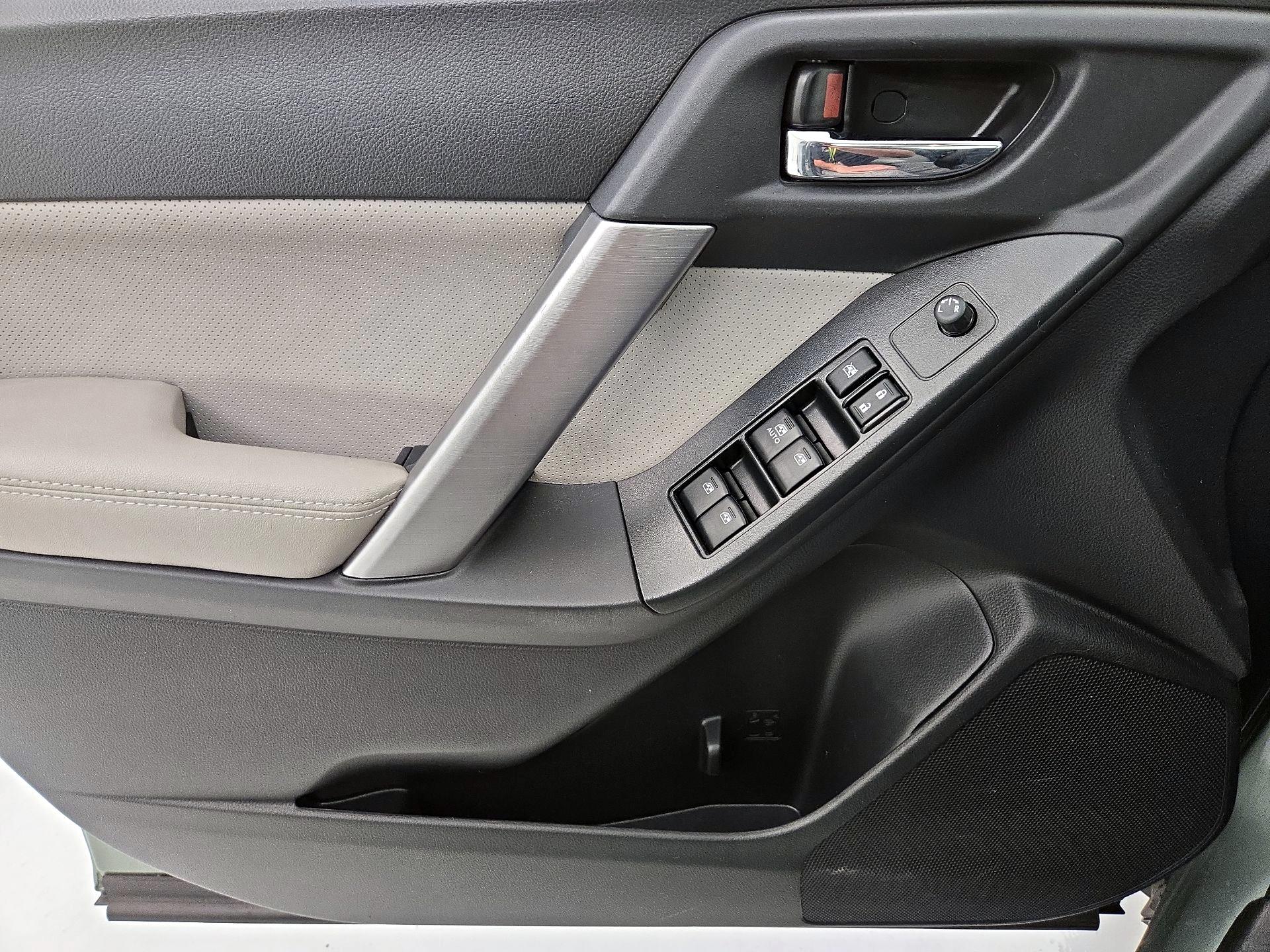 Thumbnail: 2015 Subaru Forester - 12