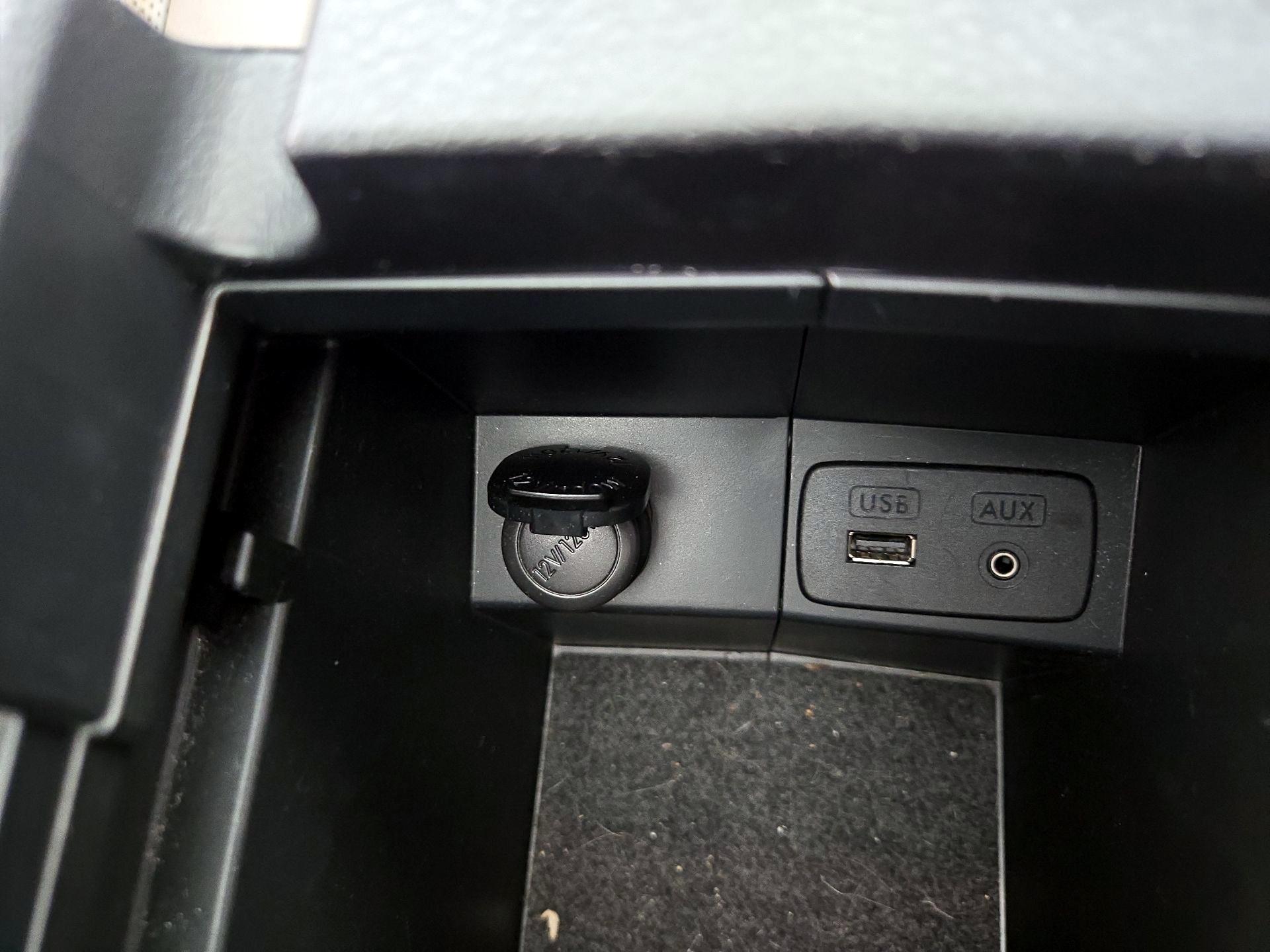 Thumbnail: 2015 Subaru Forester - 18