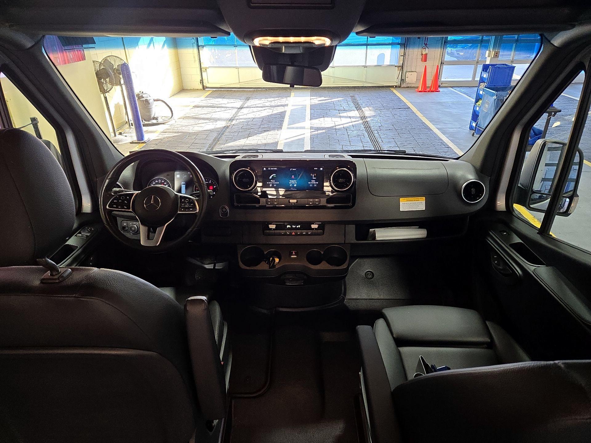 Thumbnail: 2022 Mercedes-Benz Sprinter - 9