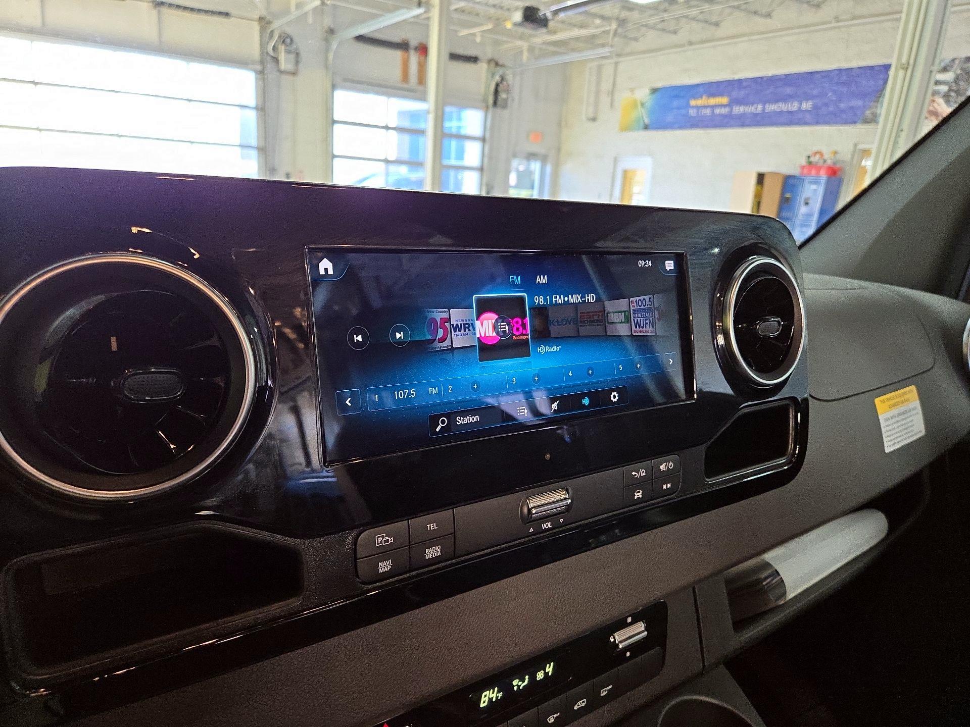 Thumbnail: 2022 Mercedes-Benz Sprinter - 16