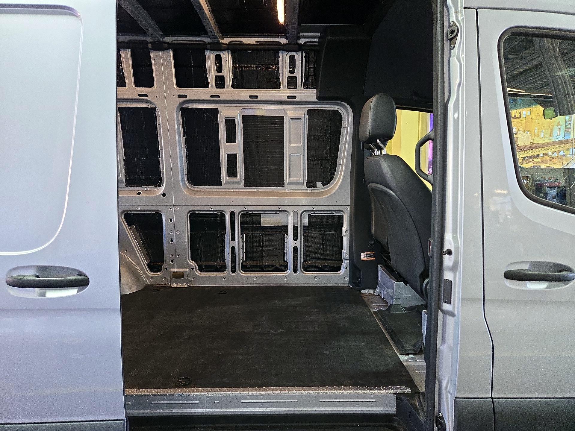 Thumbnail: 2022 Mercedes-Benz Sprinter - 20