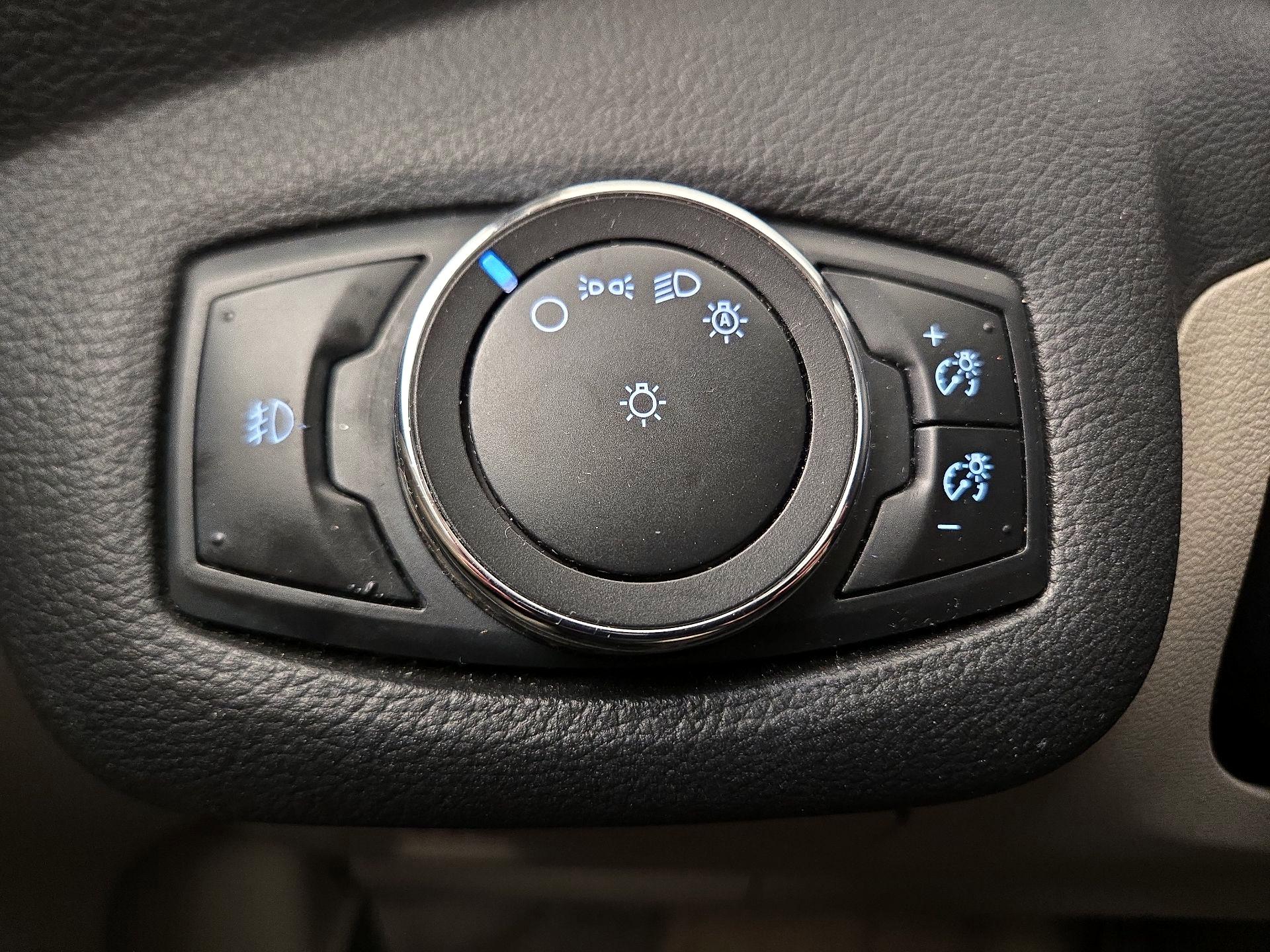 Thumbnail: 2014 Ford Escape - 13