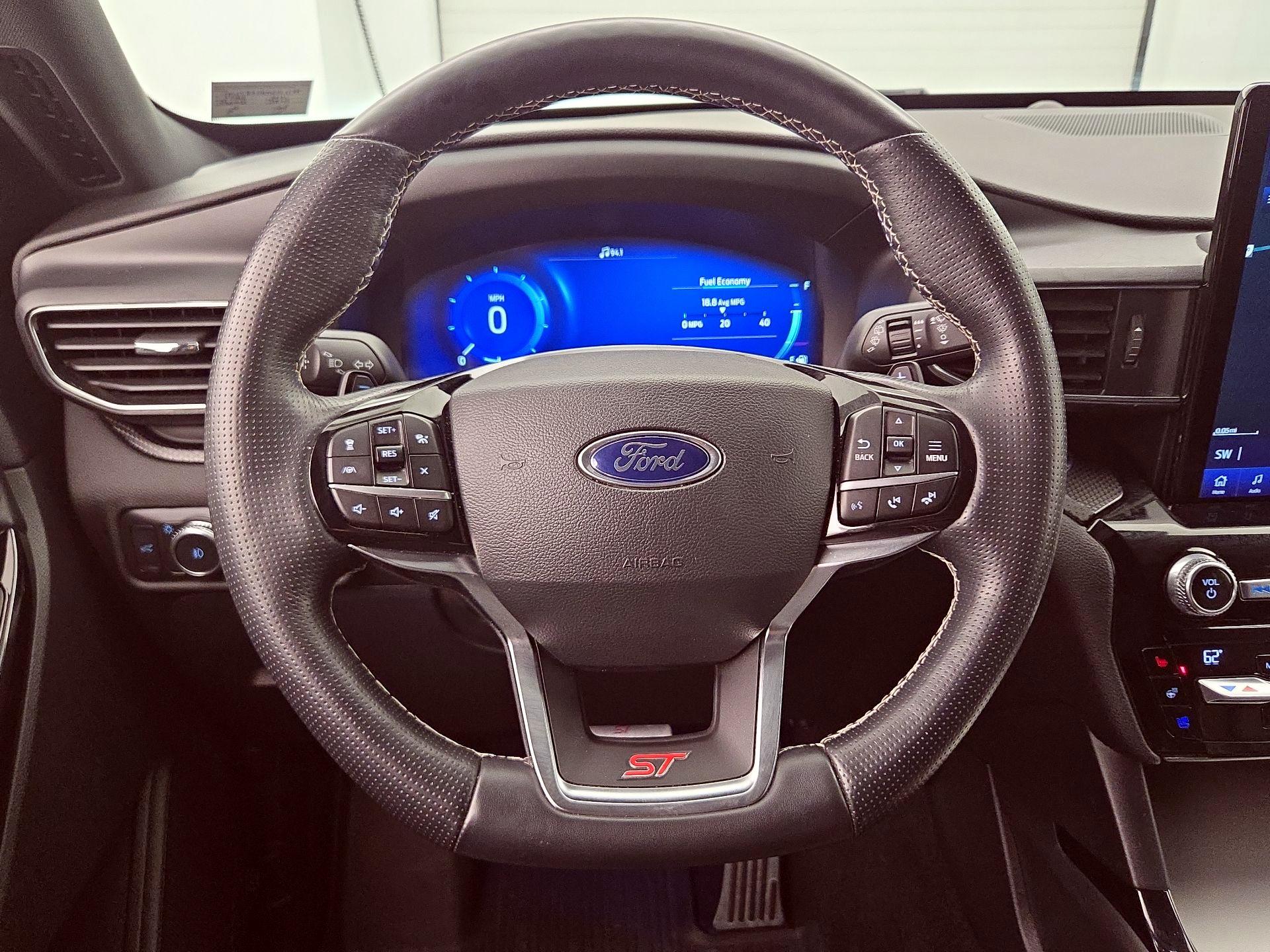 Thumbnail: 2021 Ford Explorer - 10