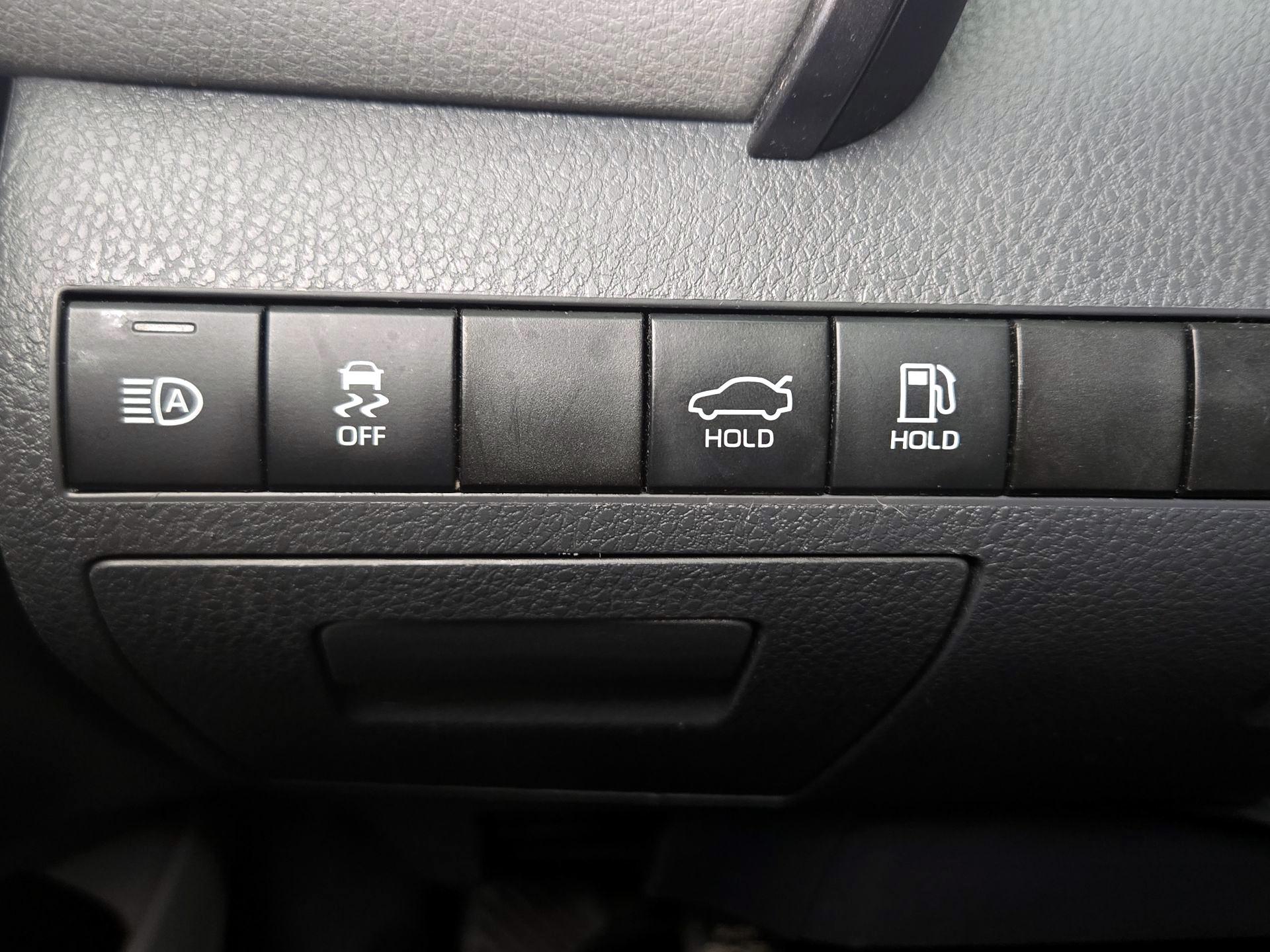 Thumbnail: 2020 Toyota Camry - 13