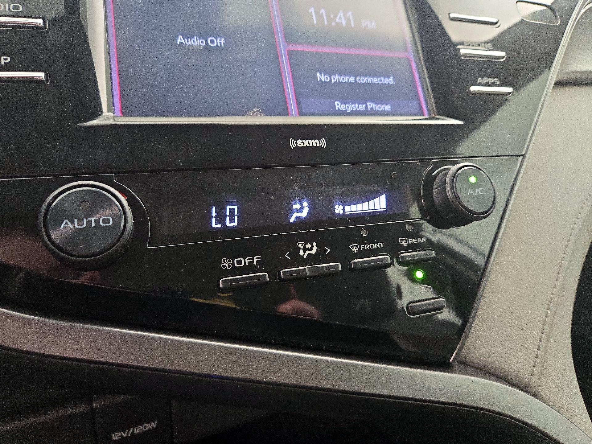 Thumbnail: 2020 Toyota Camry - 16