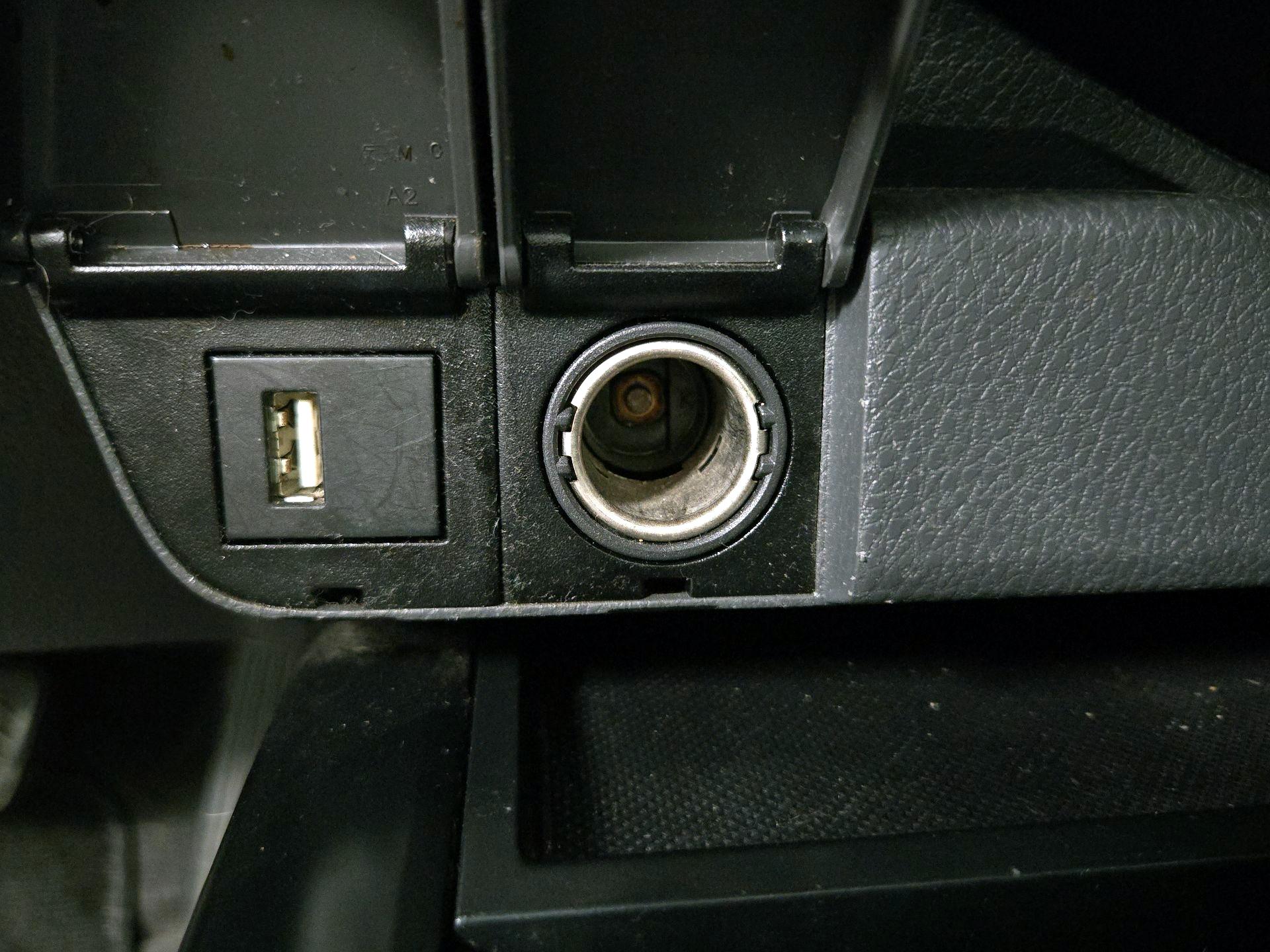 Thumbnail: 2020 Toyota Camry - 18