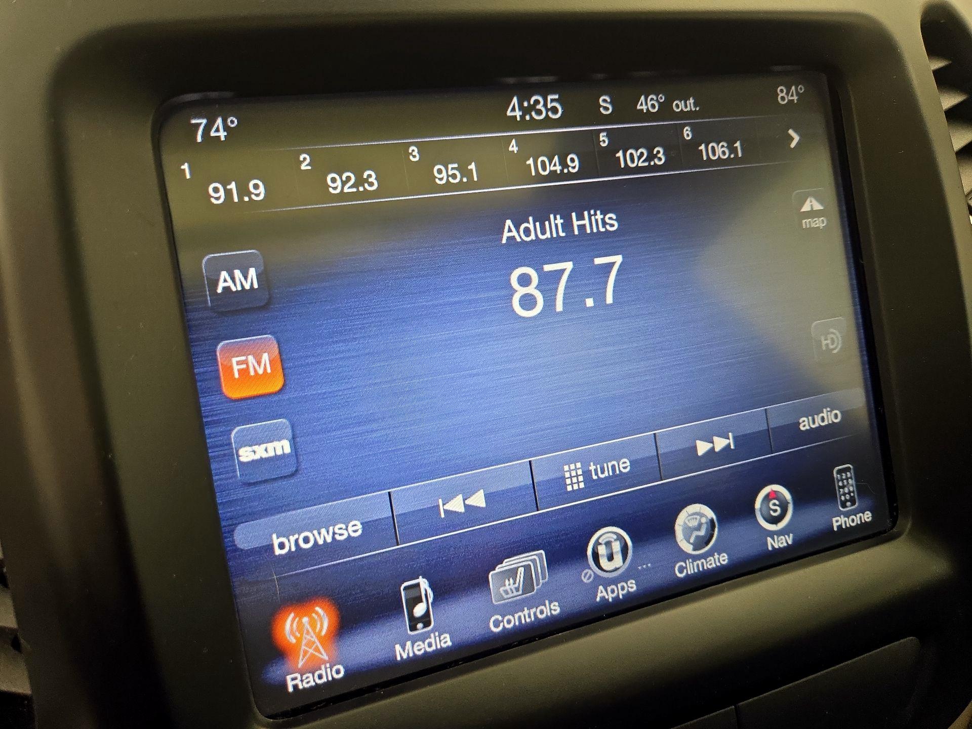 Thumbnail: 2016 Jeep Cherokee - 16