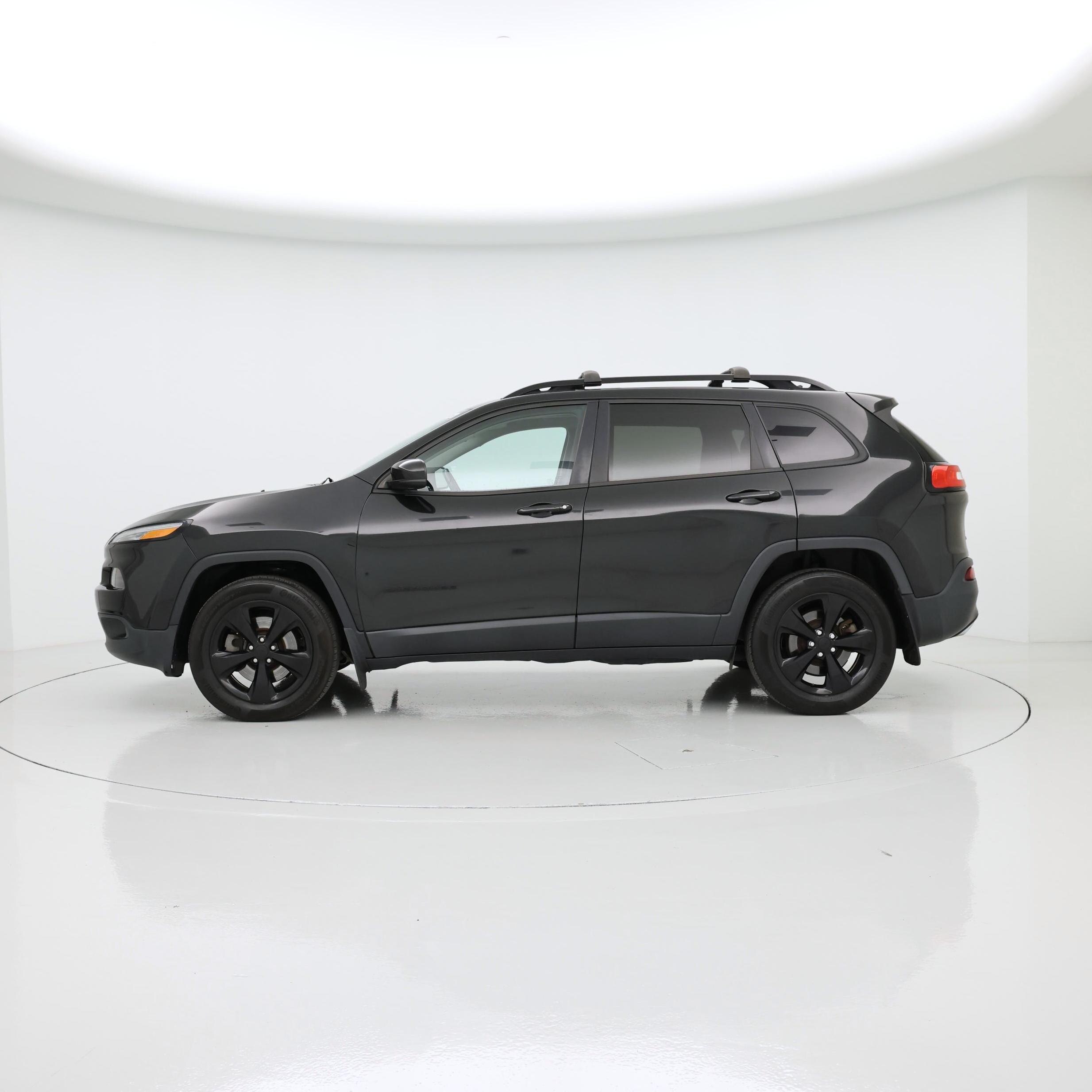 Thumbnail: 2016 Jeep Cherokee - 3