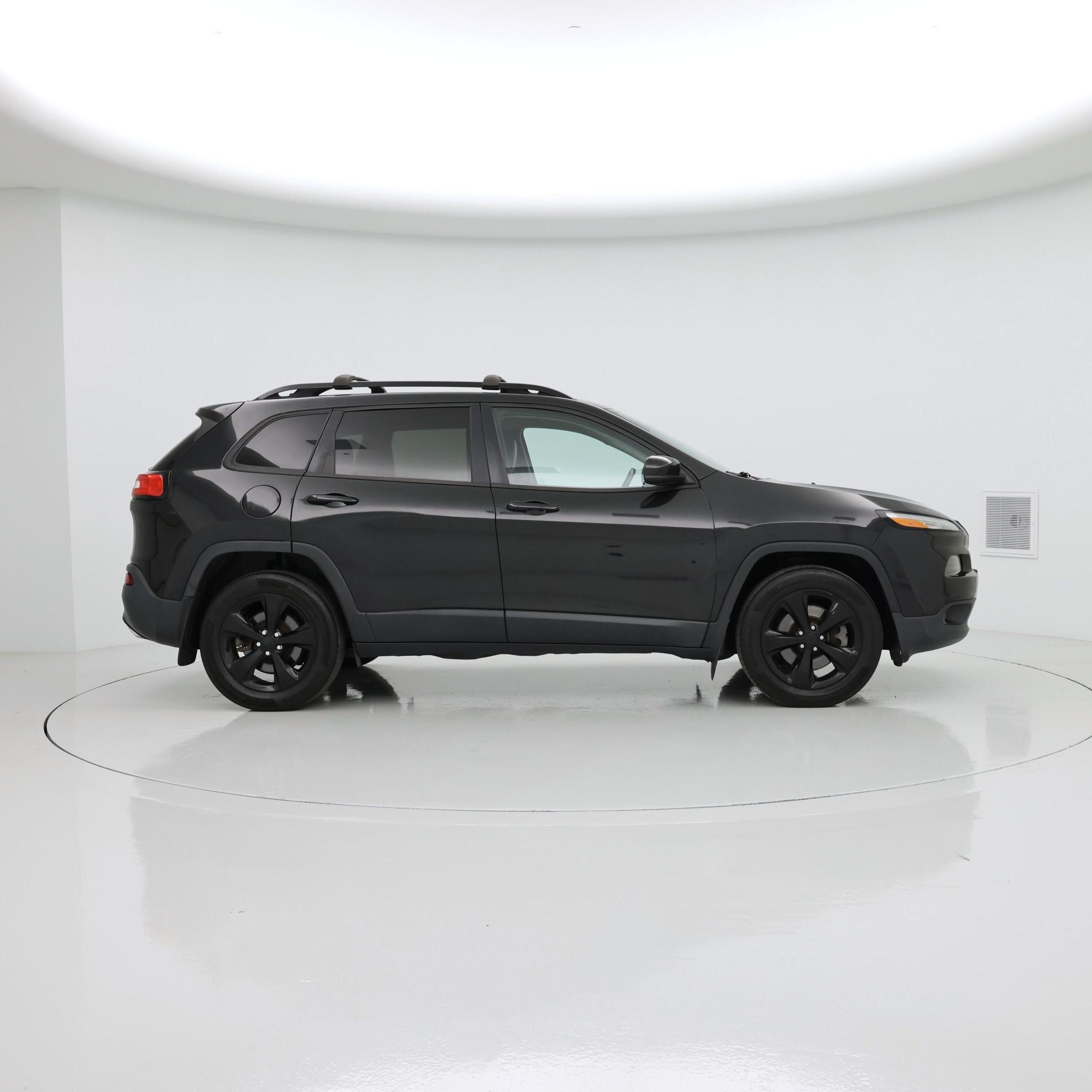 Thumbnail: 2016 Jeep Cherokee - 7
