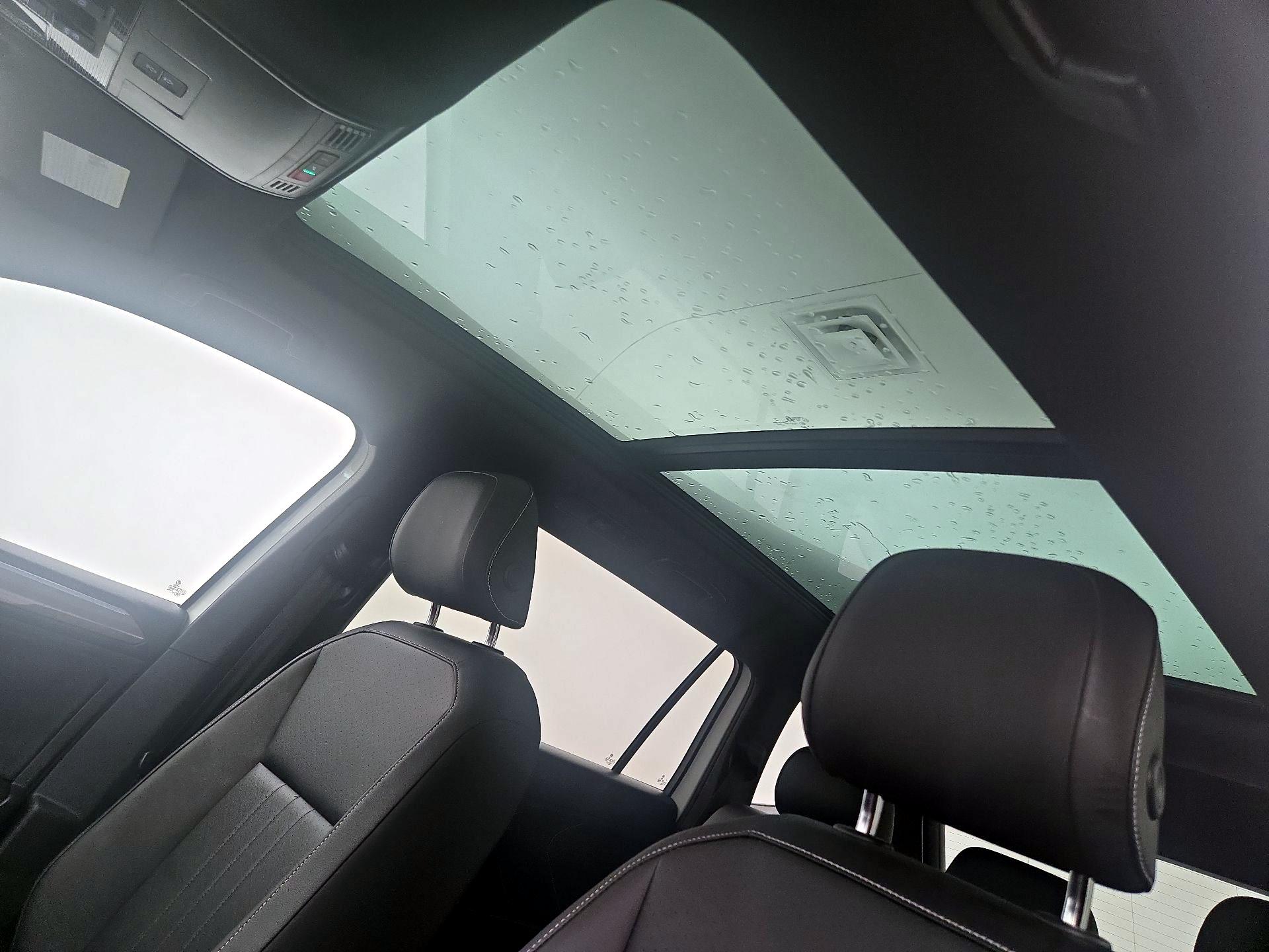 Thumbnail: 2022 Volkswagen Tiguan - 19