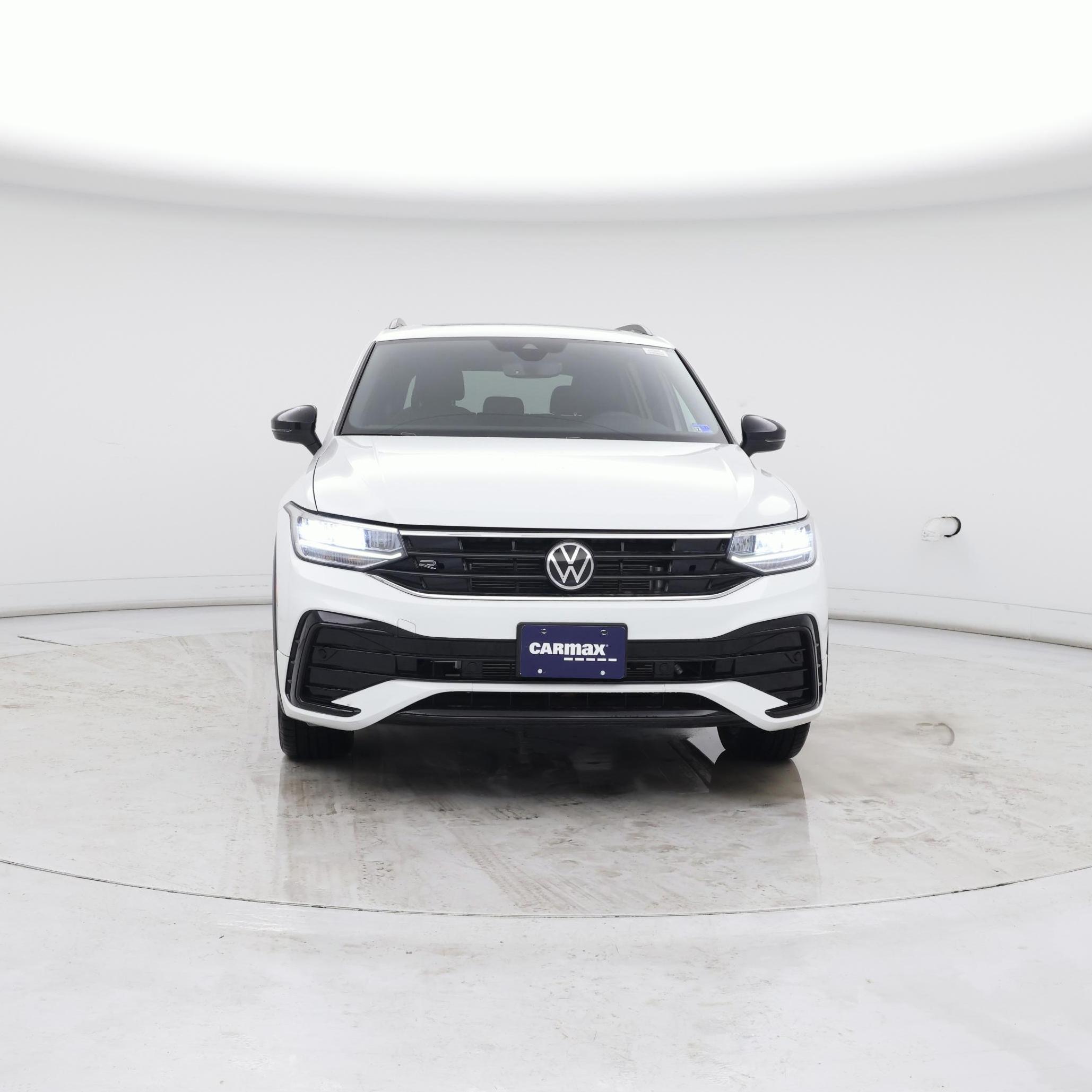 Thumbnail: 2022 Volkswagen Tiguan - 5