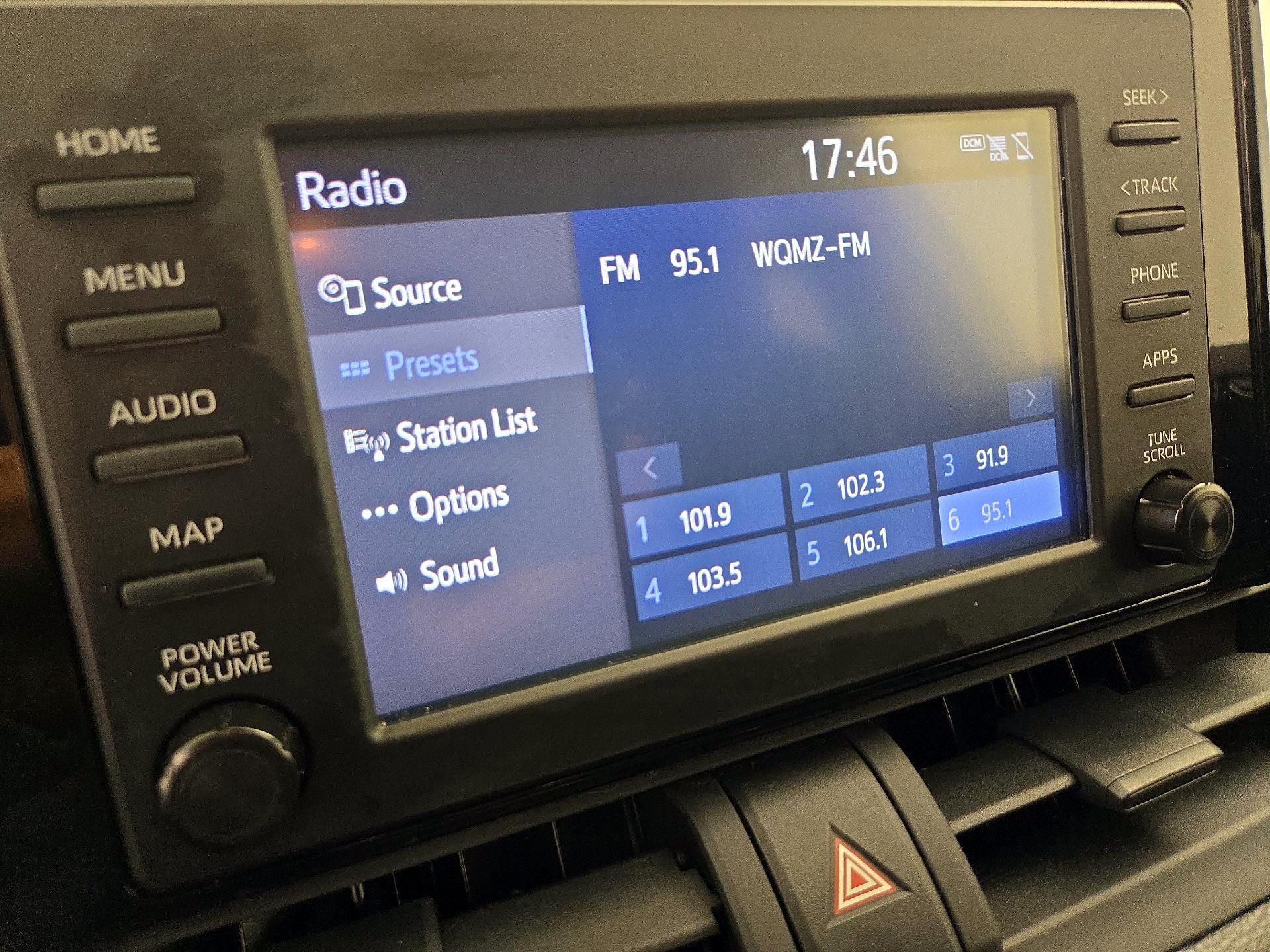 Thumbnail: 2019 Toyota RAV4 - 15