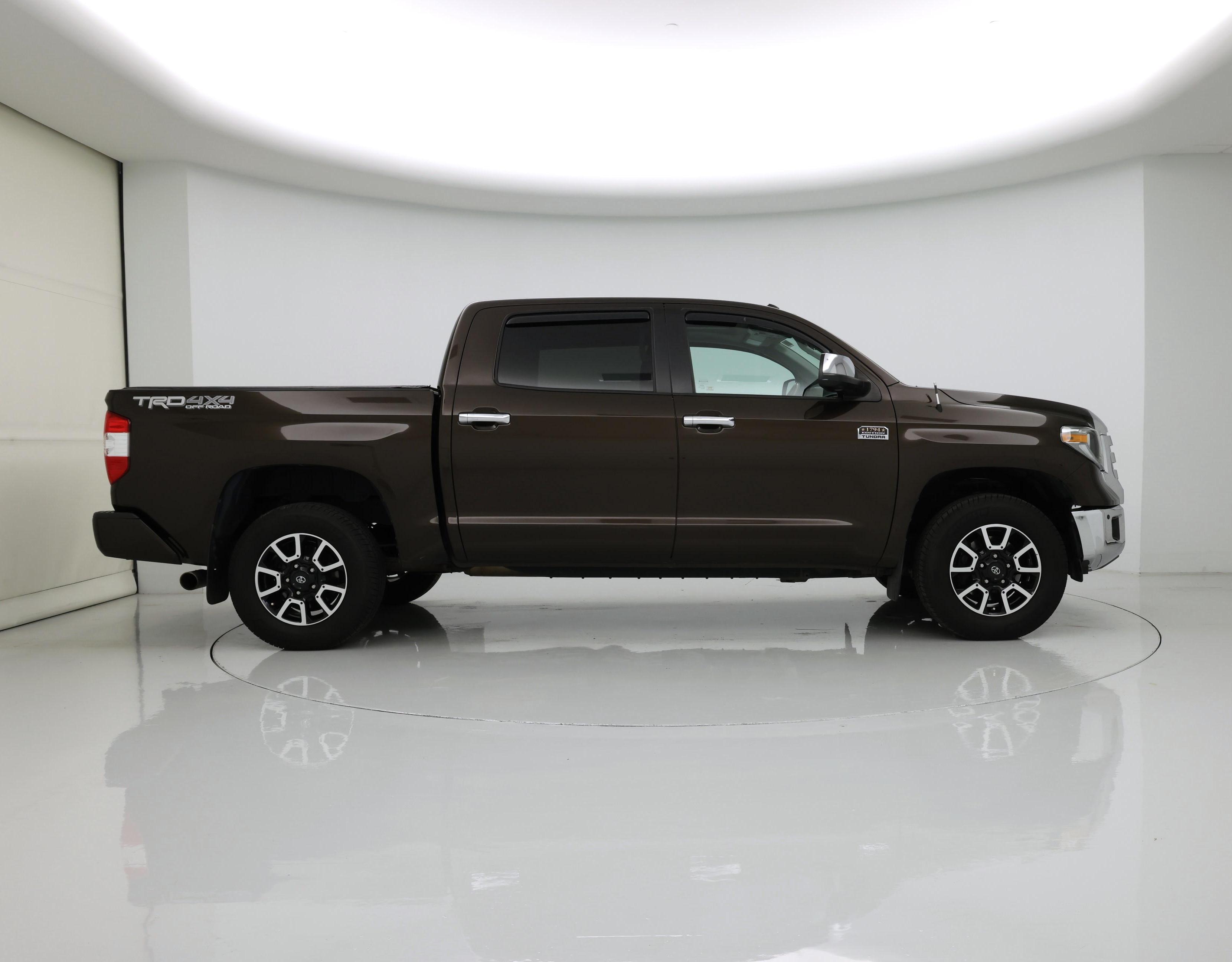 Thumbnail: 2018 Toyota Tundra - 7