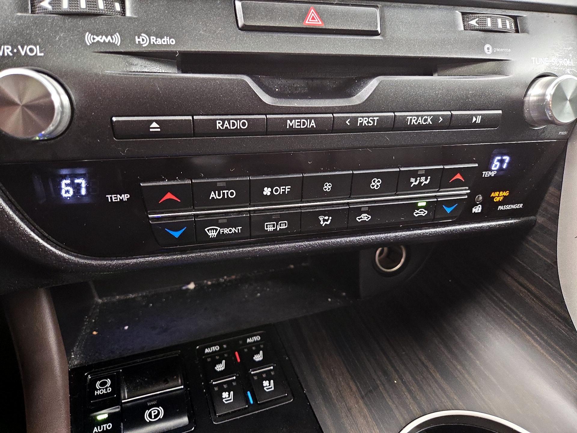 Thumbnail: 2016 Lexus RX - 16