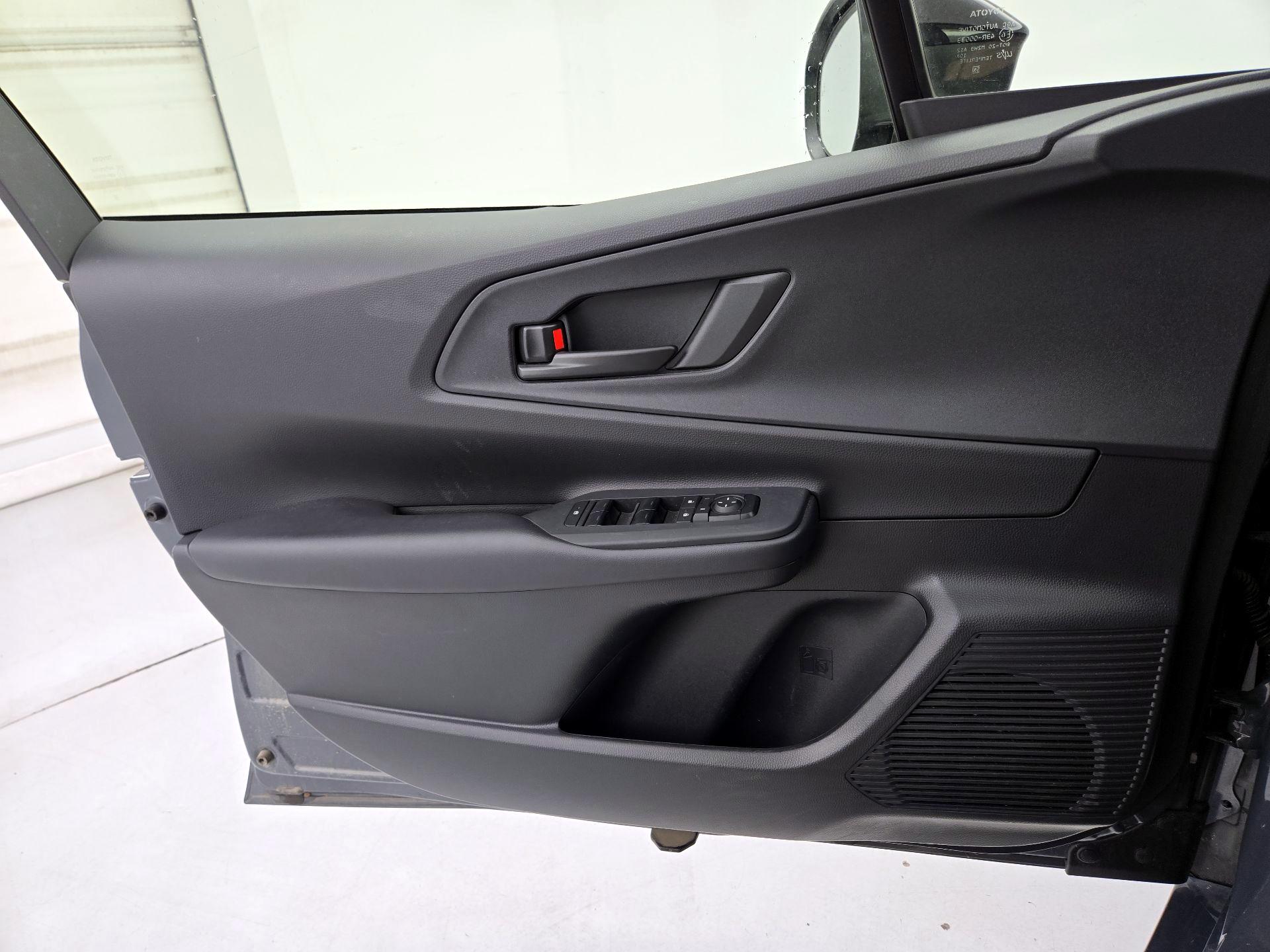 Thumbnail: 2024 Toyota Prius Prime - 12