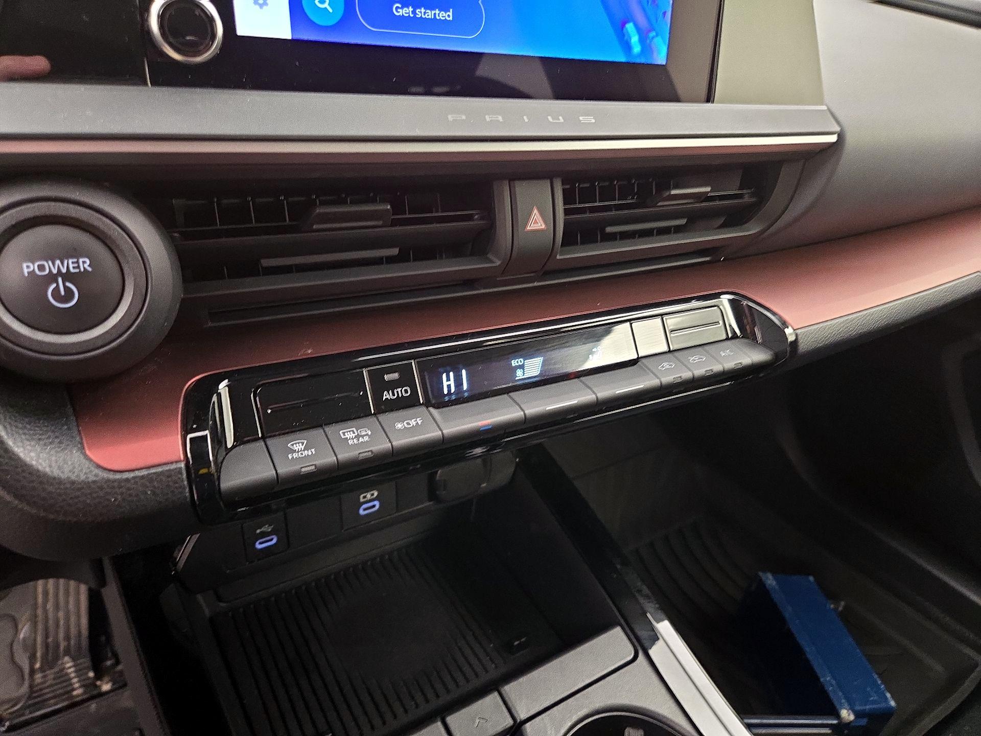 Thumbnail: 2024 Toyota Prius Prime - 16