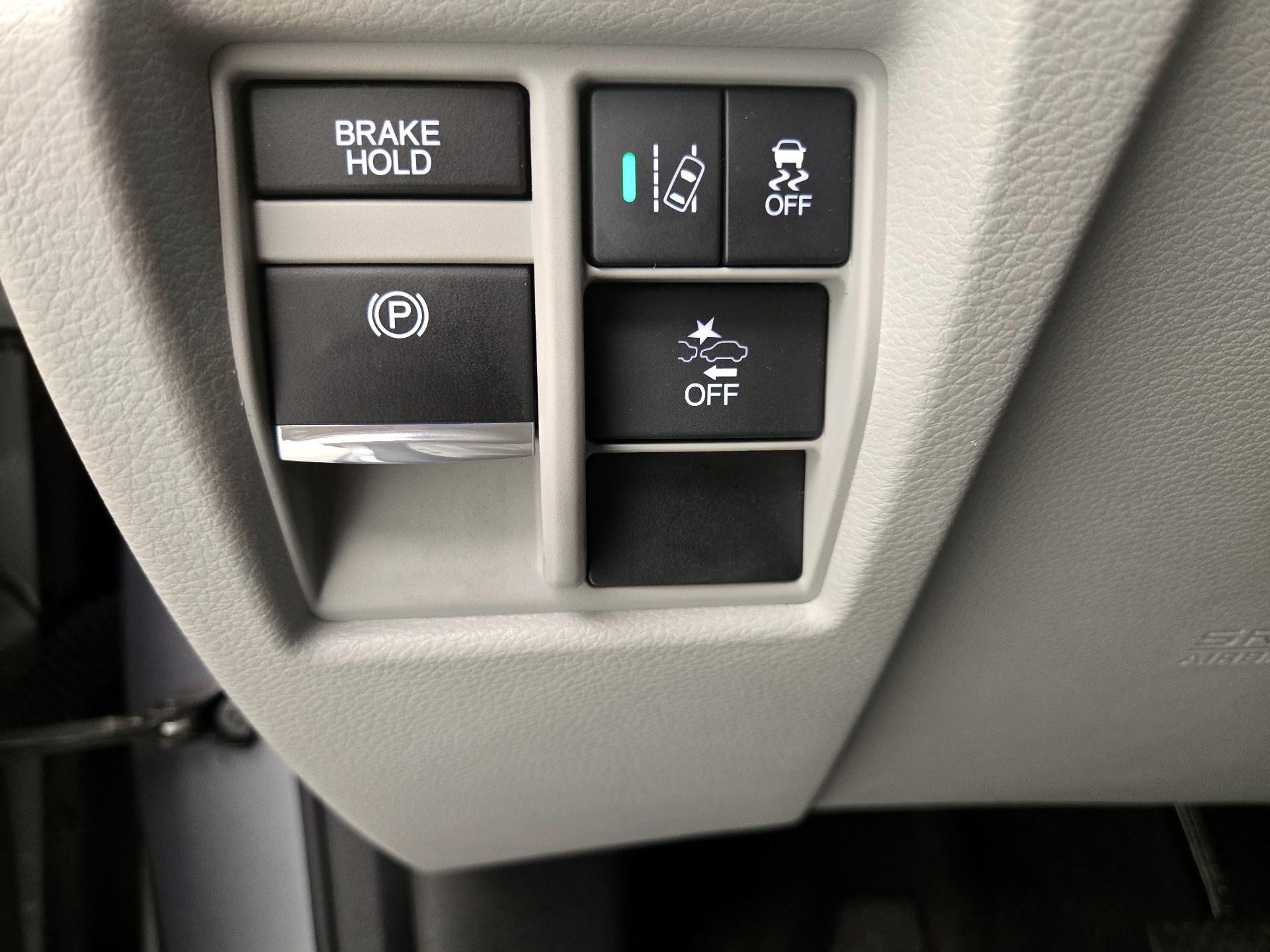 Thumbnail: 2018 Acura MDX - 13