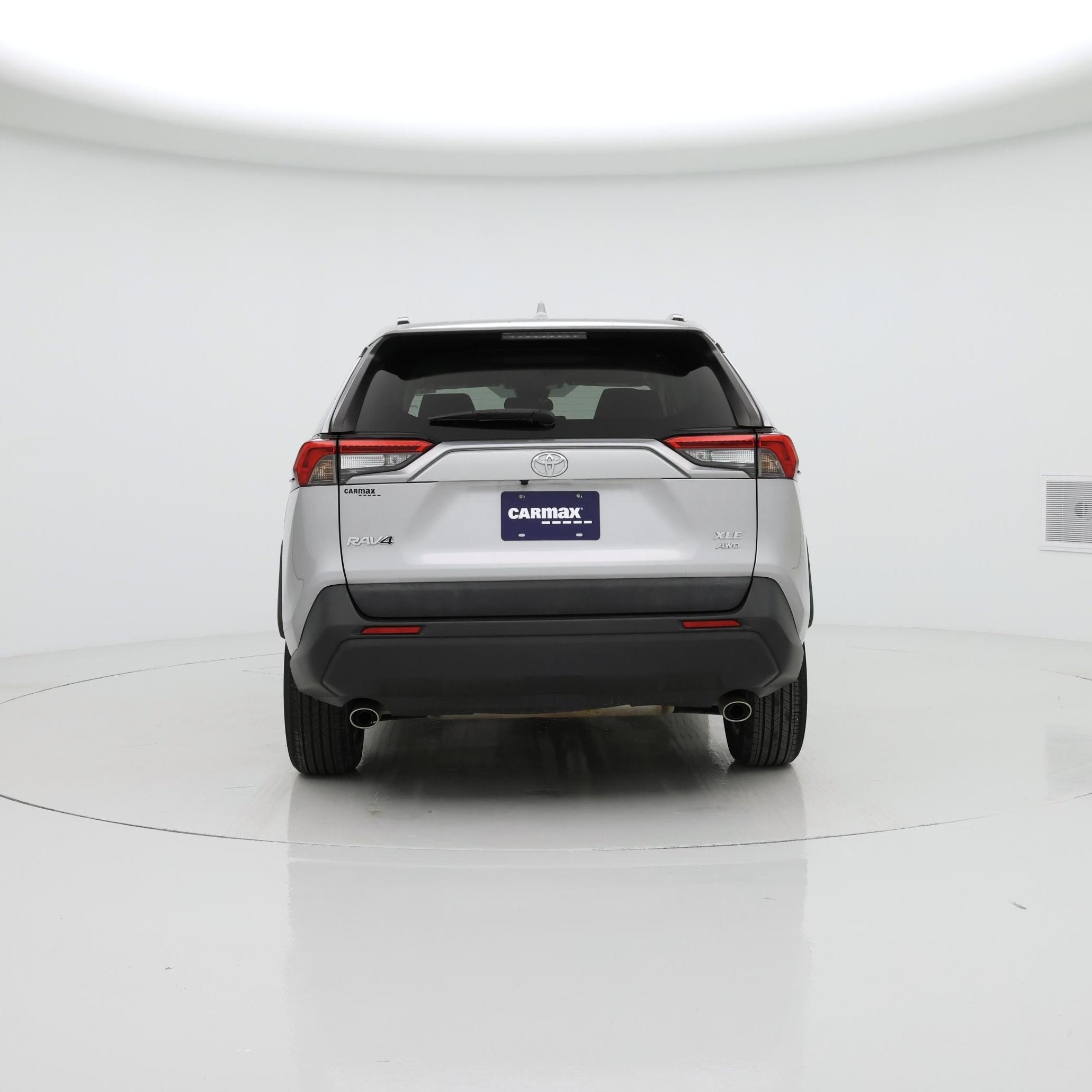 Thumbnail: 2019 Toyota RAV4 - 6