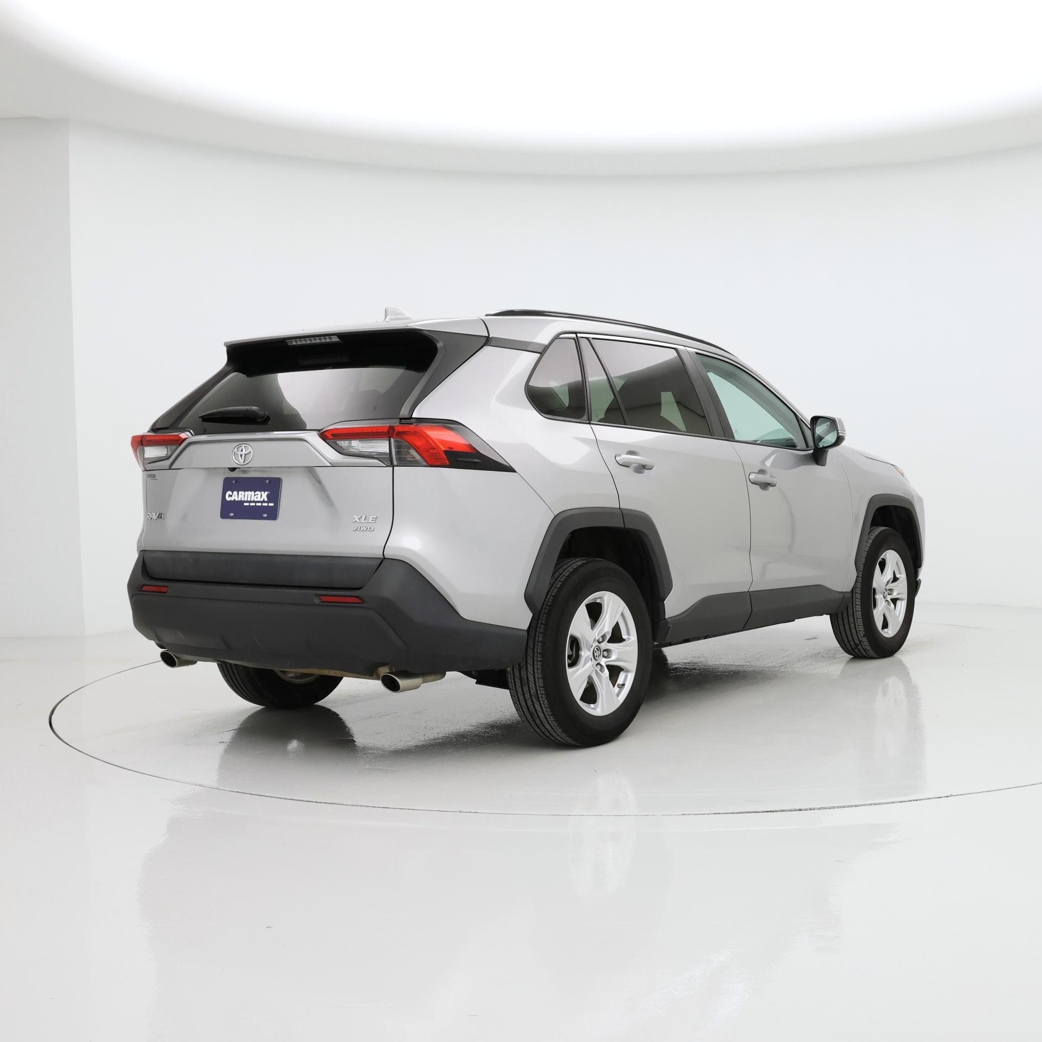 Thumbnail: 2019 Toyota RAV4 - 8