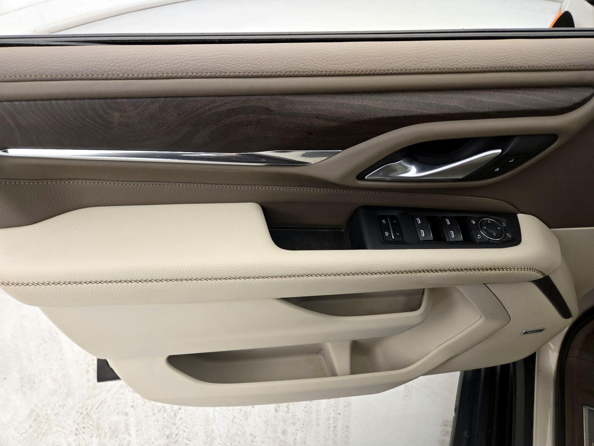 Thumbnail: 2022 GMC Yukon XL - 12