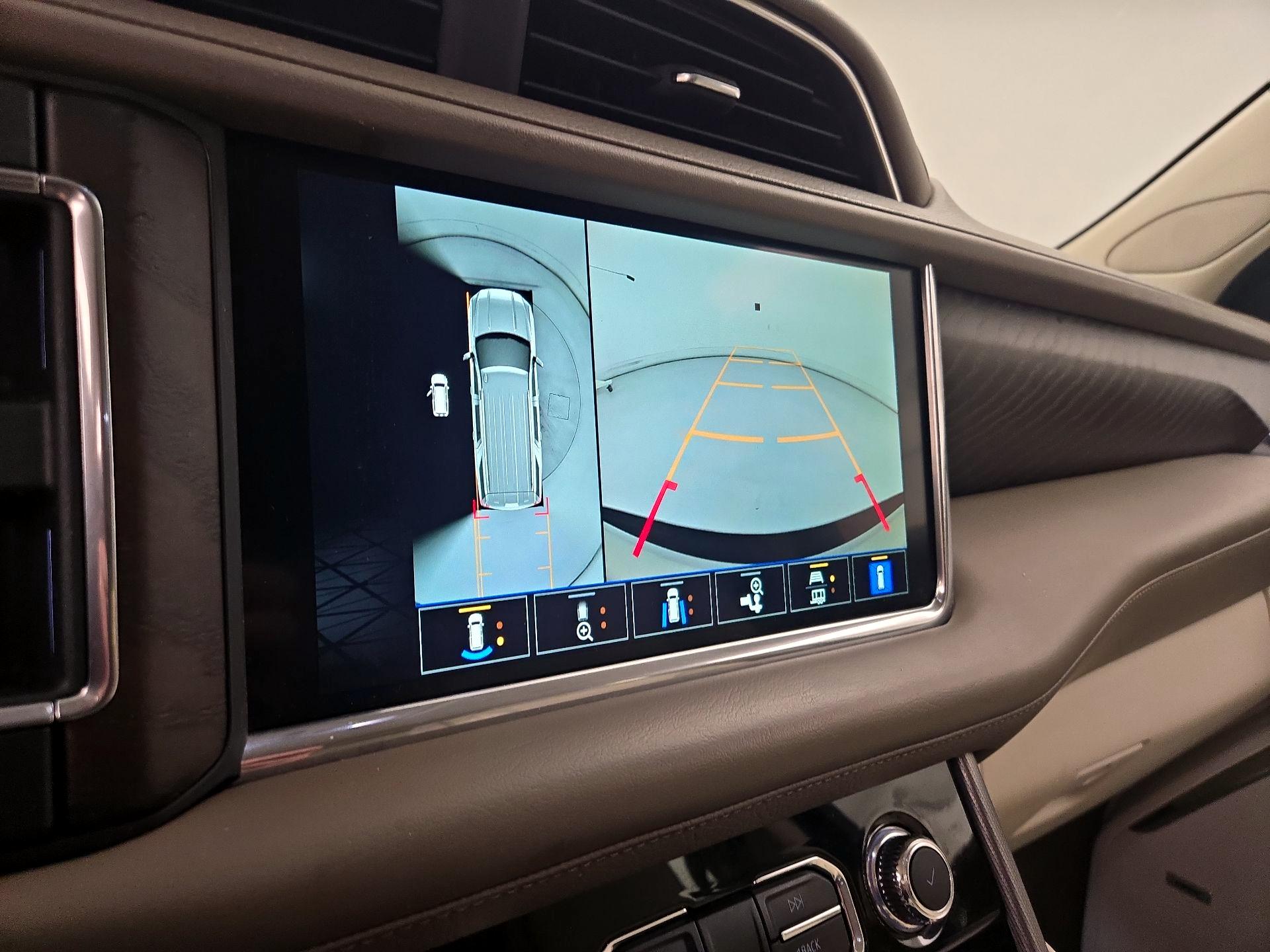 Thumbnail: 2022 GMC Yukon XL - 14