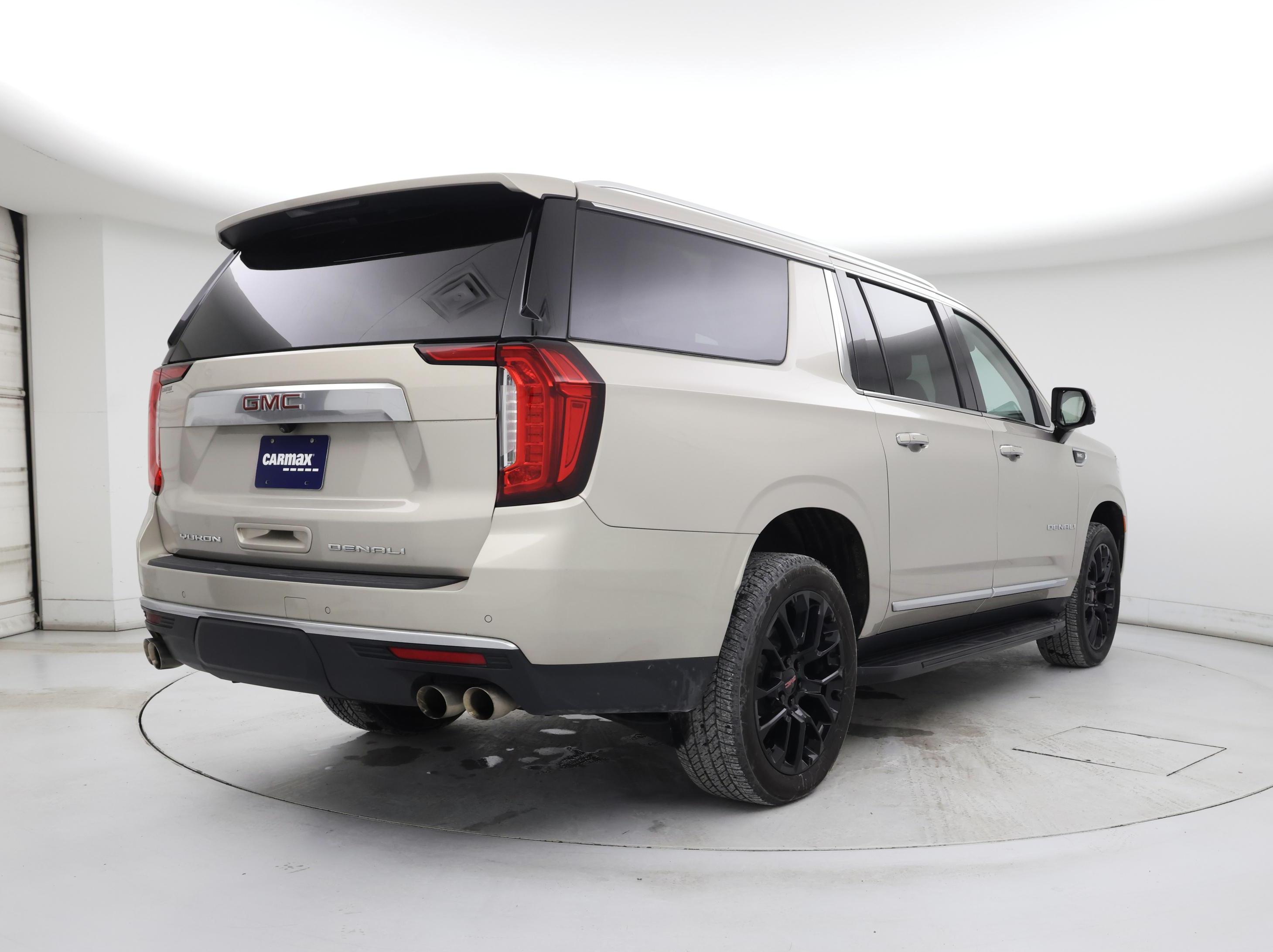 Thumbnail: 2022 GMC Yukon XL - 8