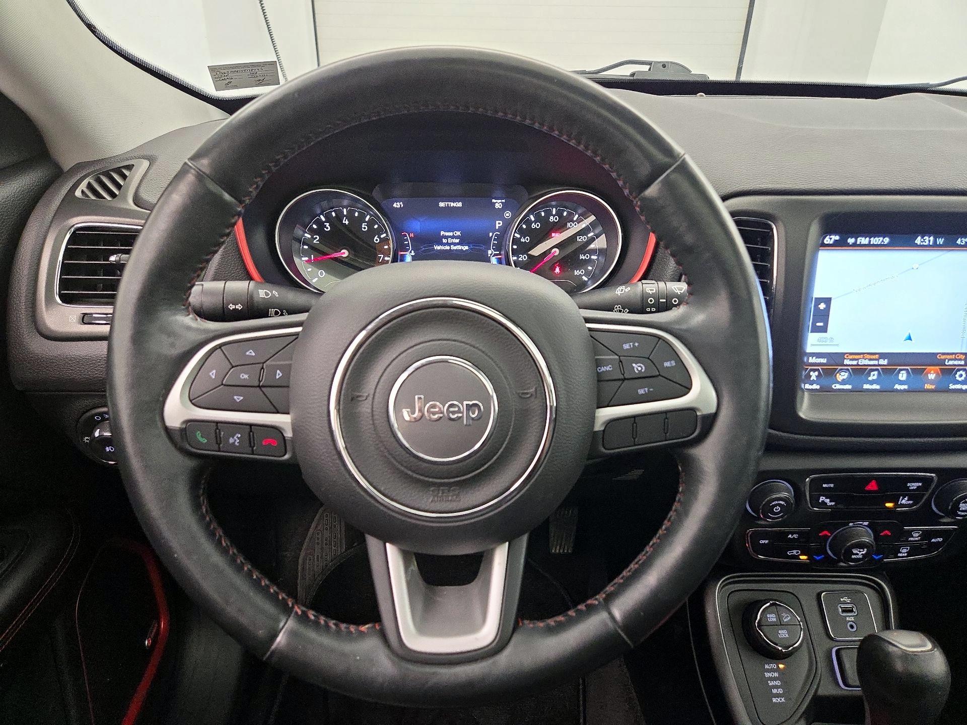 Thumbnail: 2018 Jeep Compass - 10