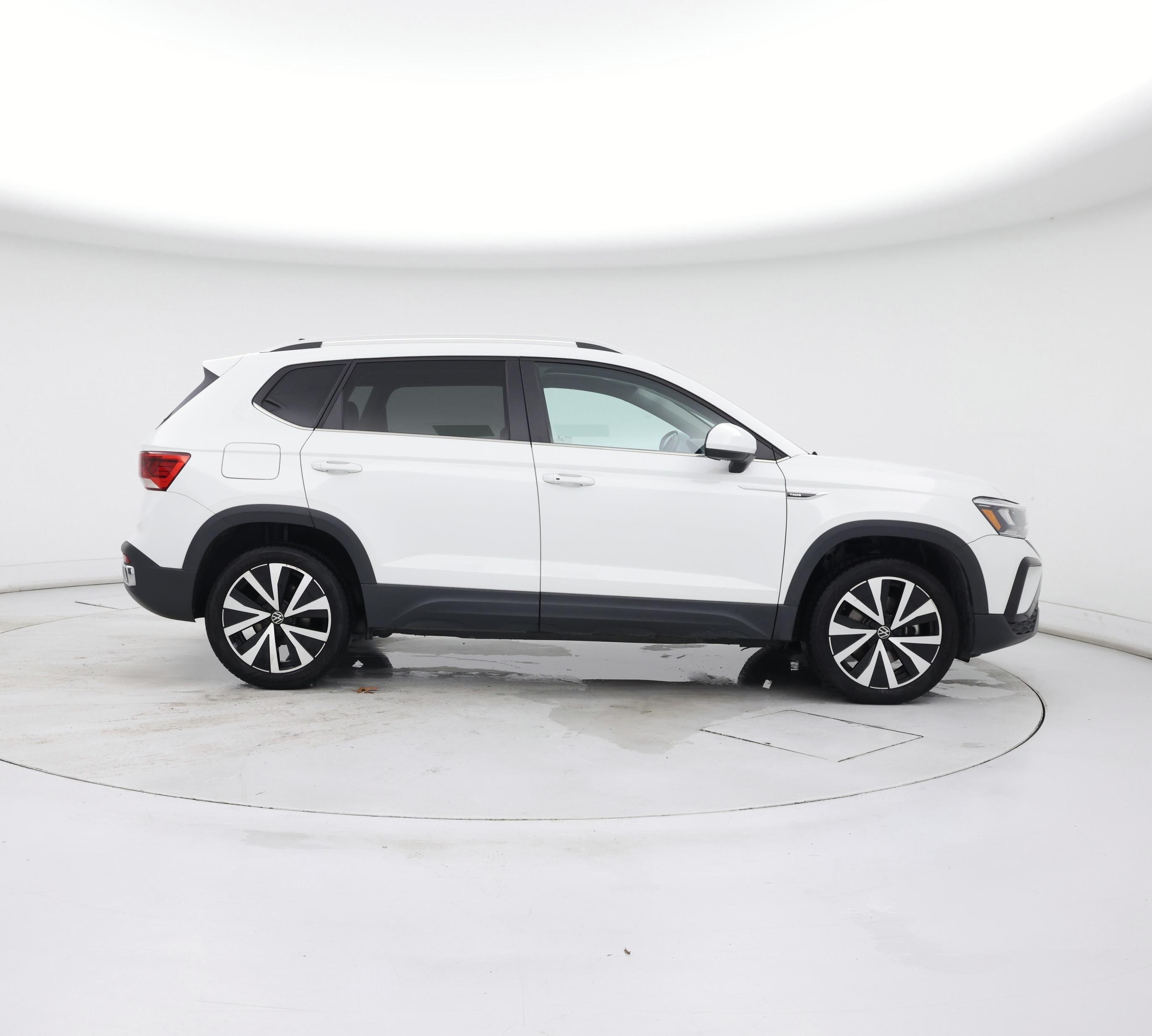 Thumbnail: 2022 Volkswagen Taos - 7