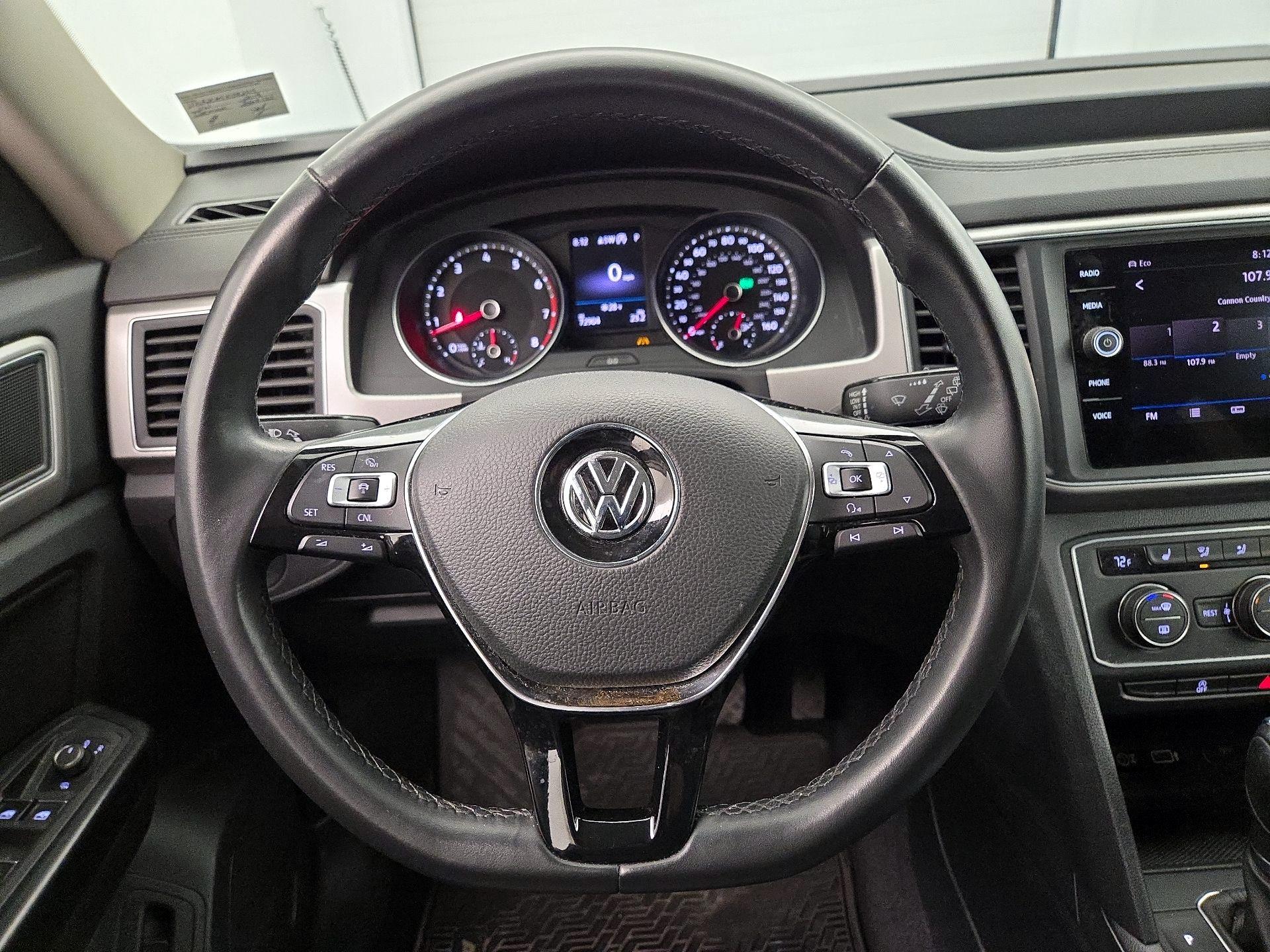 Thumbnail: 2018 Volkswagen Atlas - 10