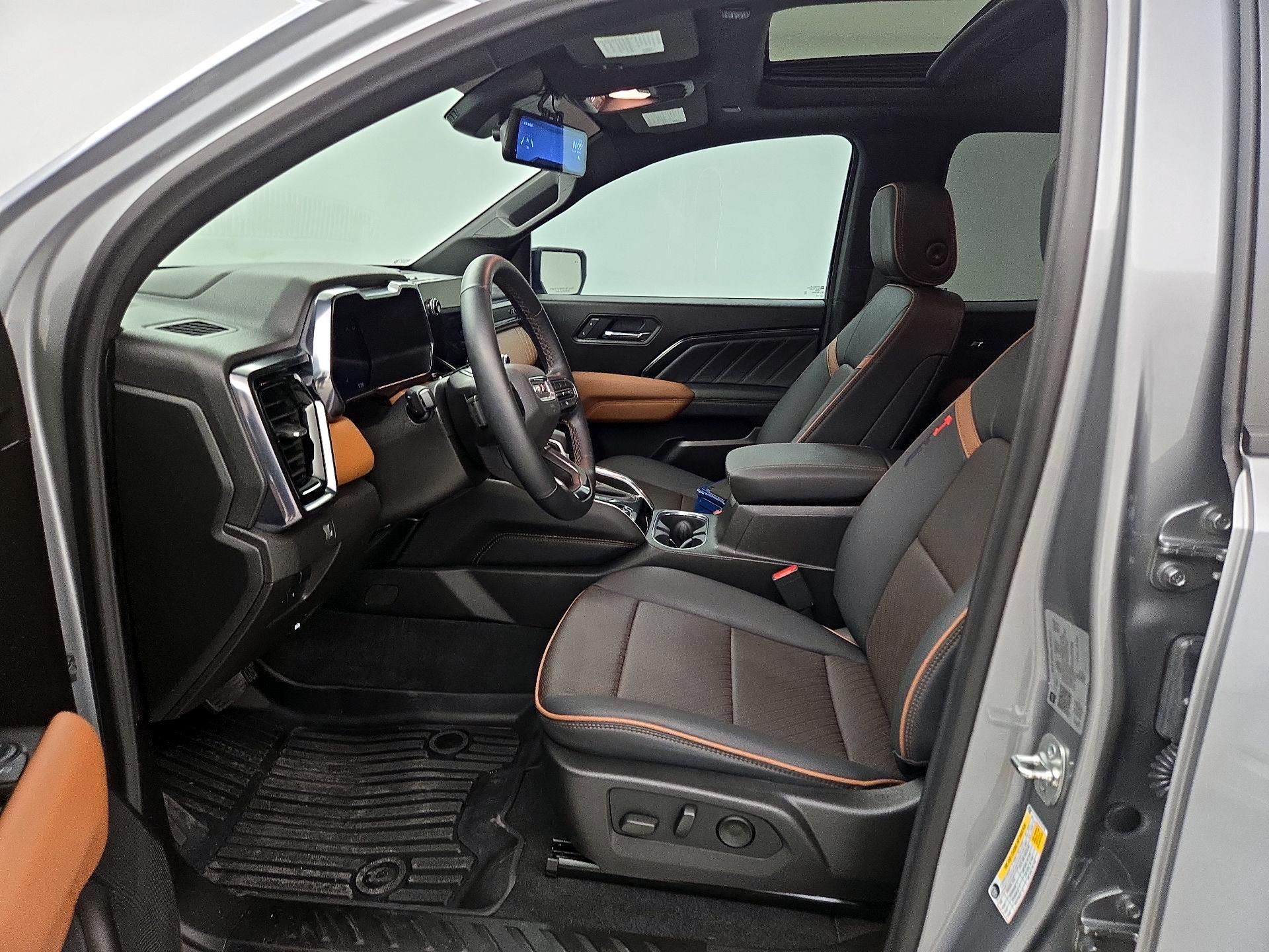 Thumbnail: 2025 GMC Canyon - 11