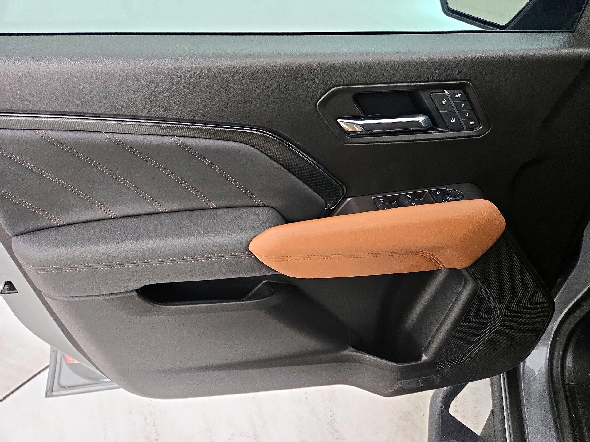 Thumbnail: 2025 GMC Canyon - 12