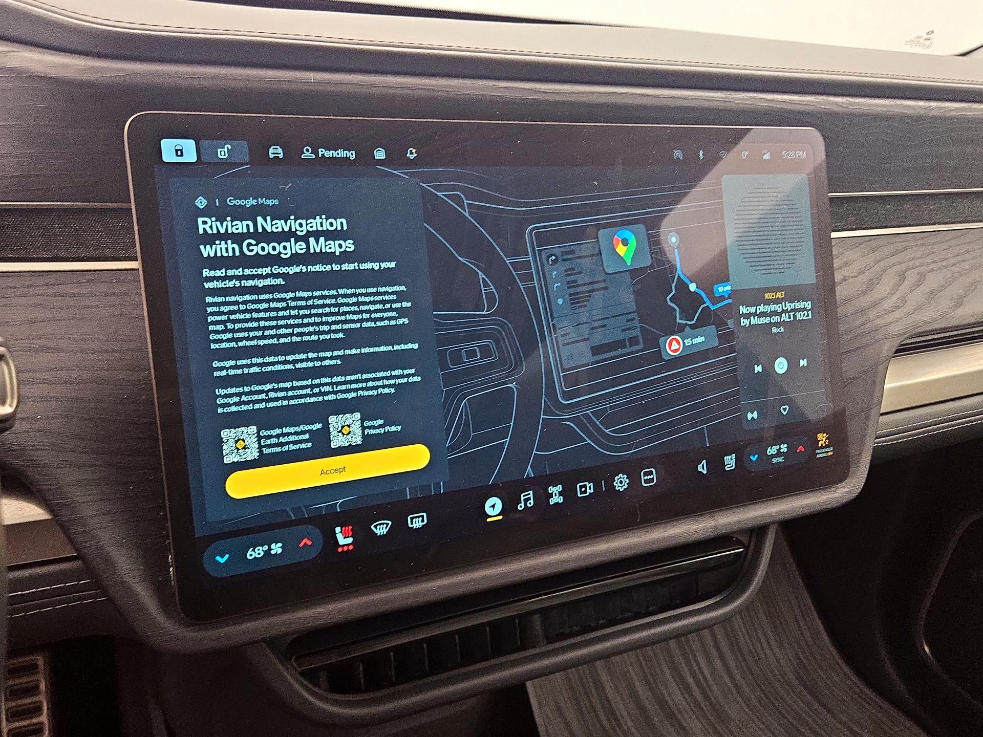 Thumbnail: 2024 Rivian R1S - 13