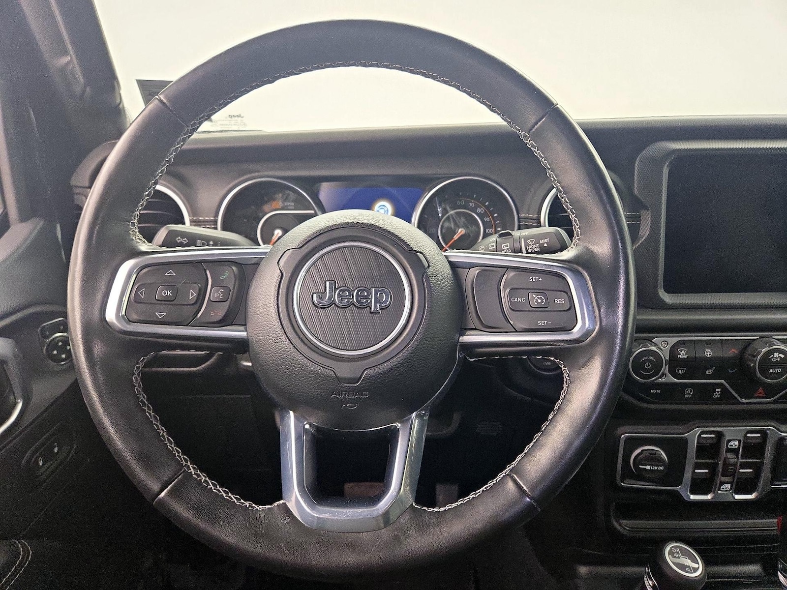 2023 Jeep Wrangler 4-Door Sahara - Photo 11